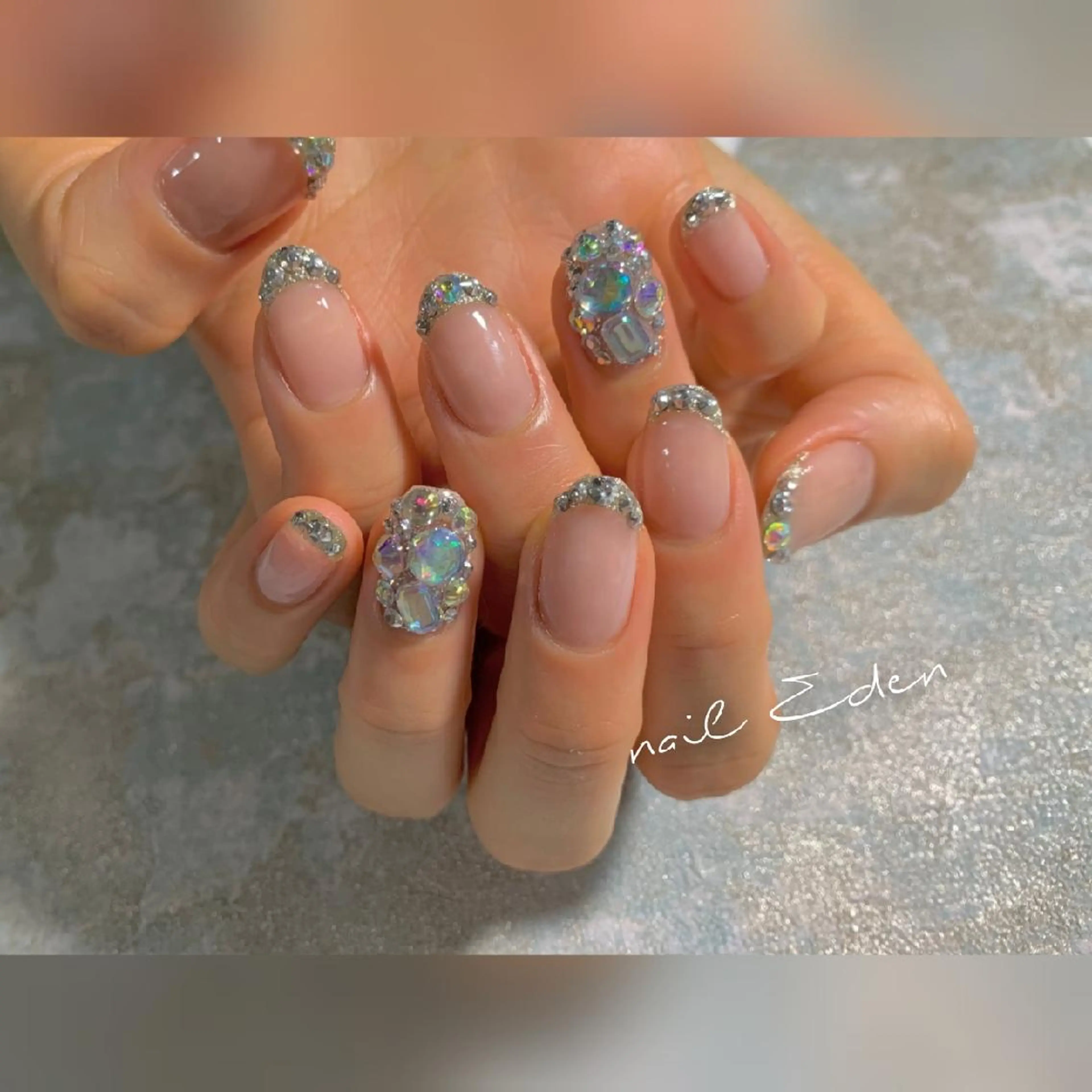 ネイル キラキラネイル 持ち込み Eden ♾️のネイルデザイン