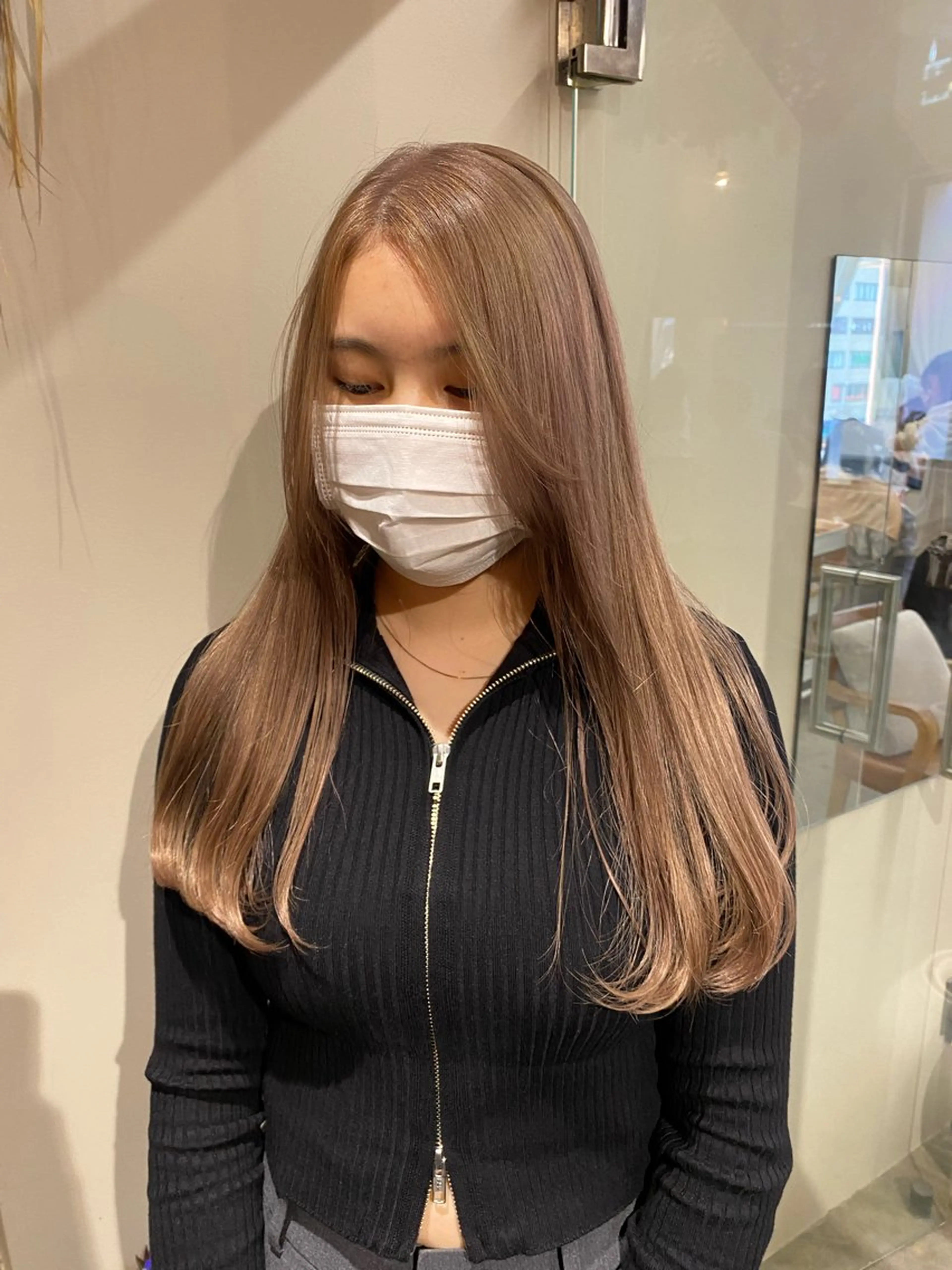 ロング カラー ベージュカラー ブリーチ ハイトーンカラー カット ヘアカラー トリートメント NIKO/名古屋/ 髪質改善/艶髪のヘアスタイル