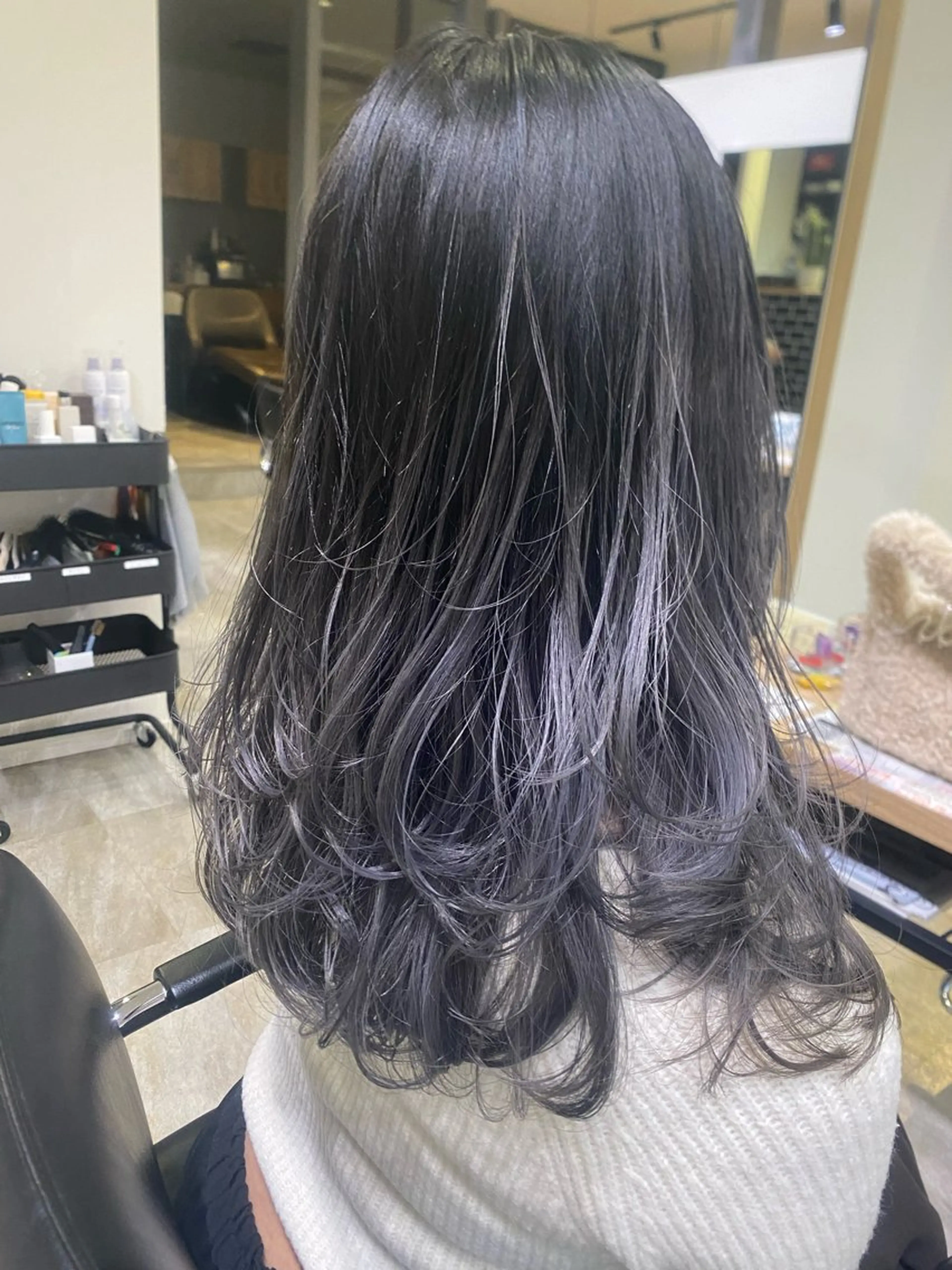 セミロング カラー ヘアカラー トリートメント 望月 美玲のヘアスタイル