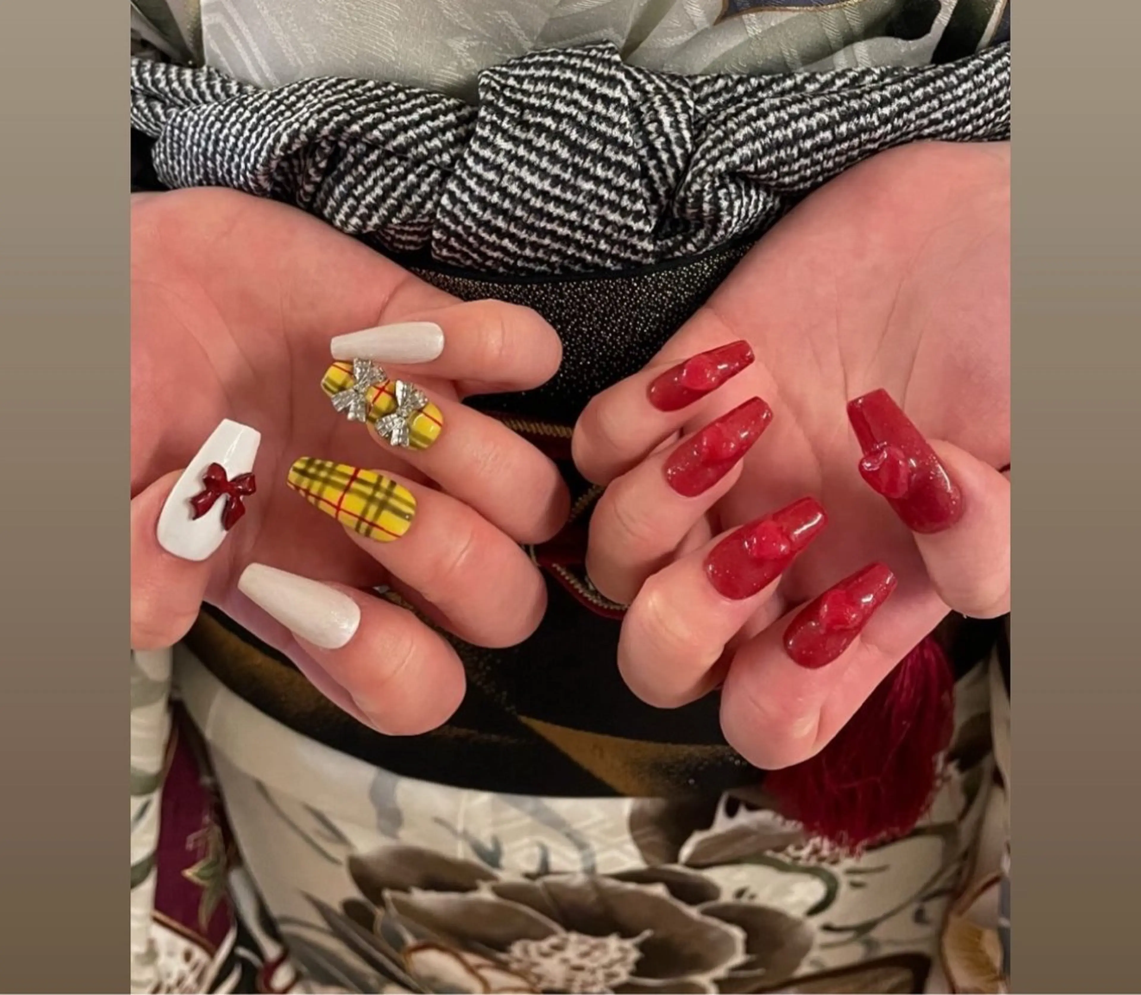 ネイル 成人式 Bianca浦和🍀 suminaのネイルデザイン