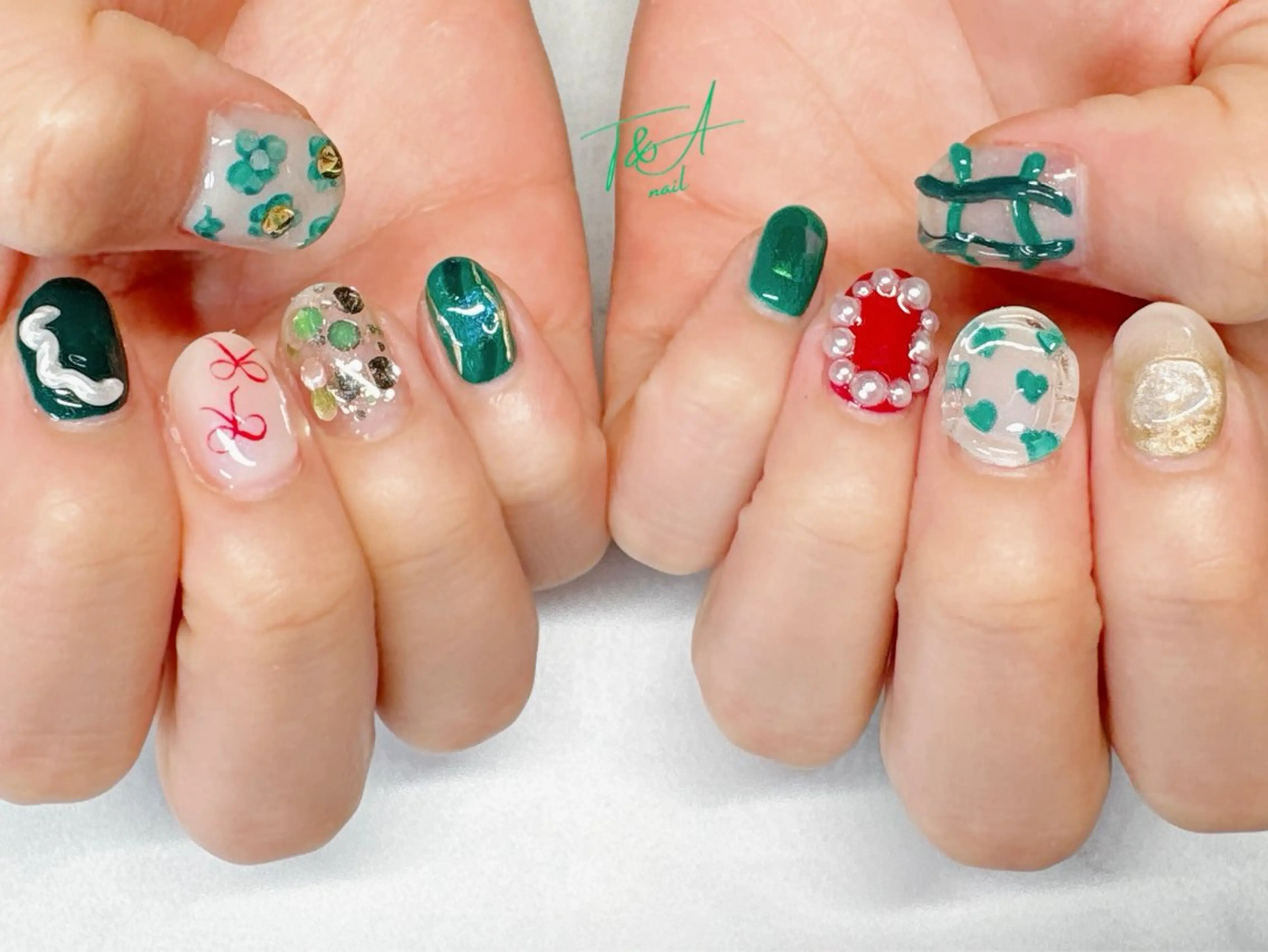 ネイル フラワーネイル ジェルネイル グリーン ニュアンスネイル リボン T&A nailのネイルデザイン