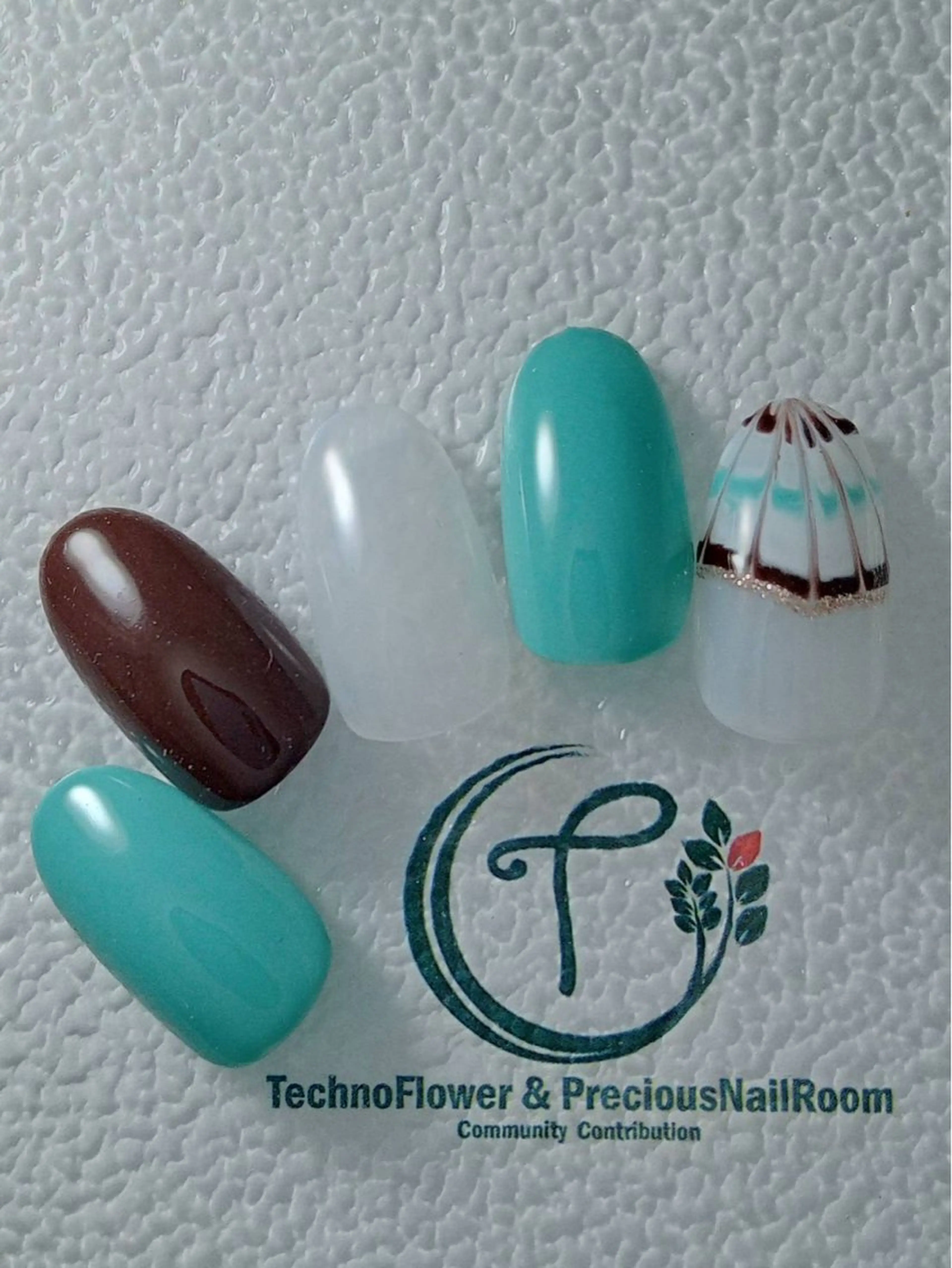 ネイル フラワーネイル precious nail  roomのネイルデザイン