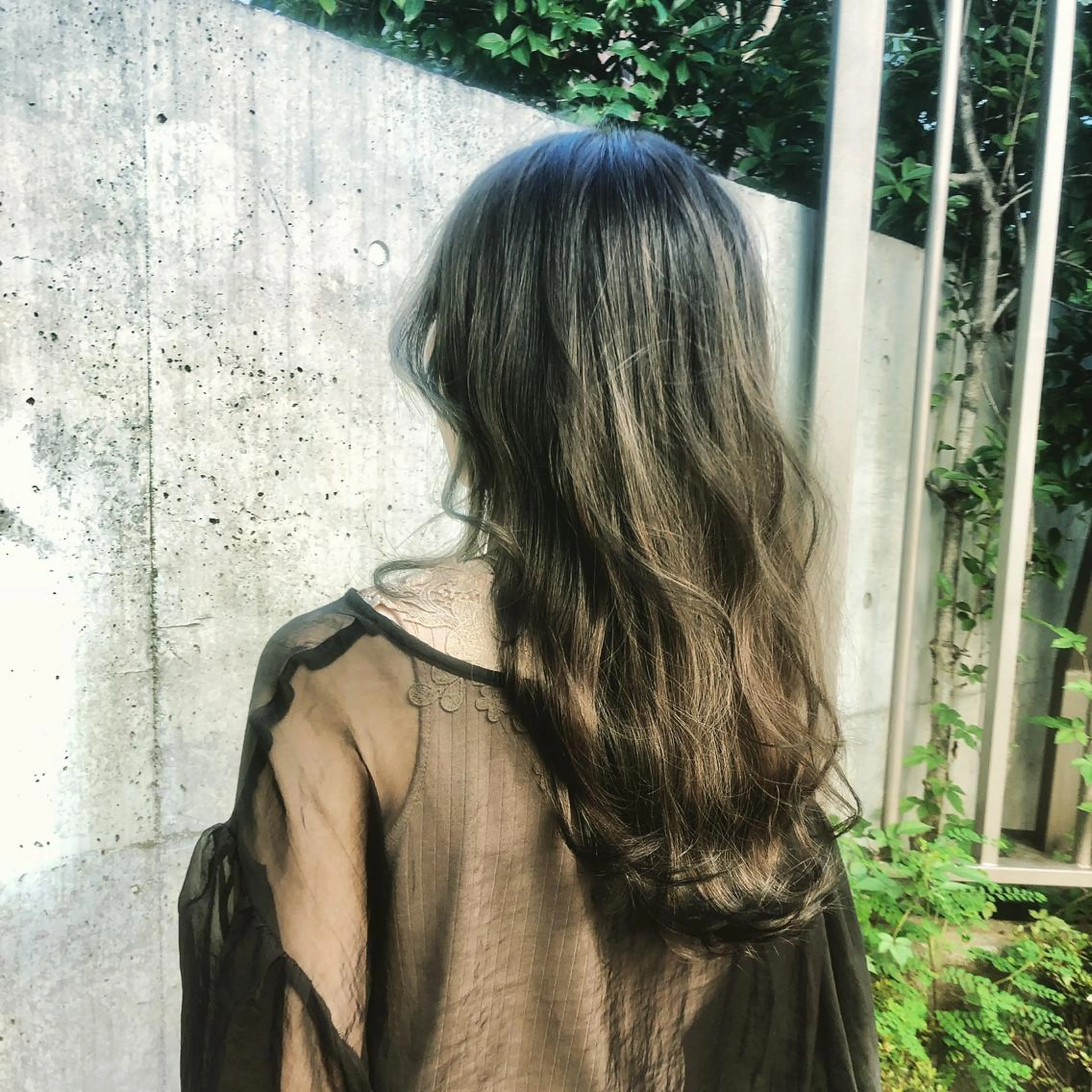 セミロング 1日1名様限定 予約可能のヘアスタイル