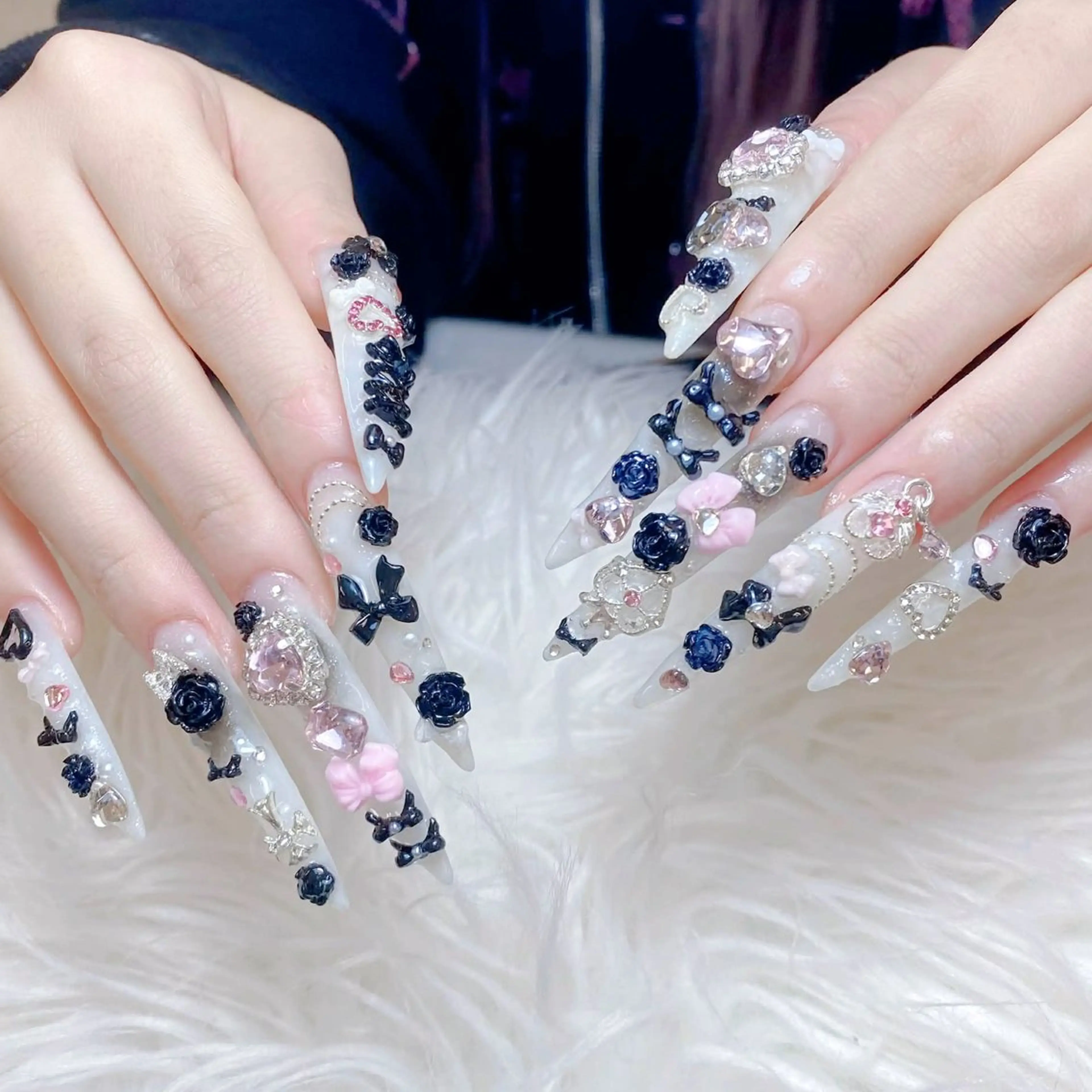 ネイル ハンドネイル ANH ゴテゴテネイルのネイルデザイン