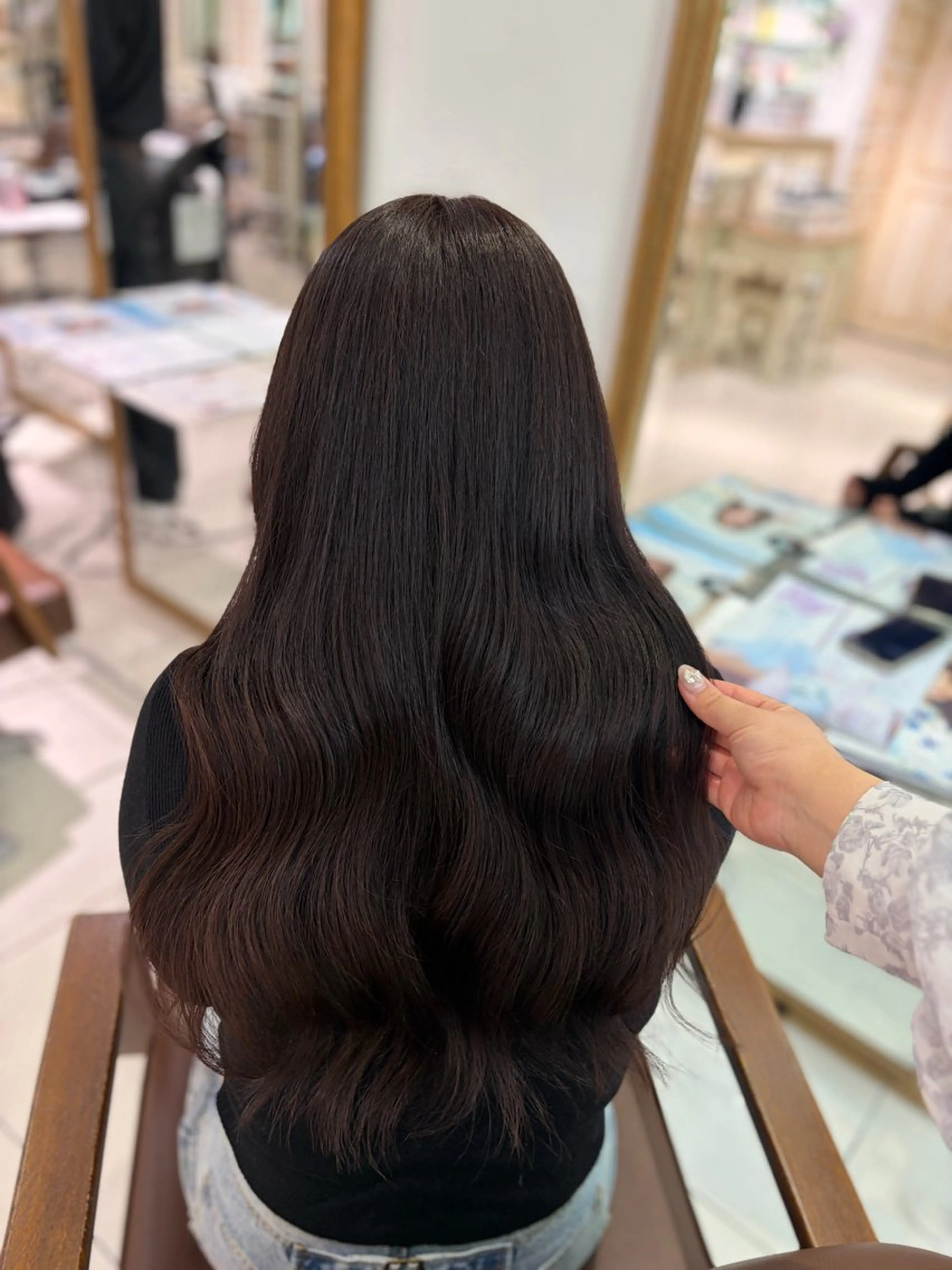 ロング カット ヘアカラー トリートメント 髪質改善🫧透明感 カラー💞はな🎀のヘアスタイル