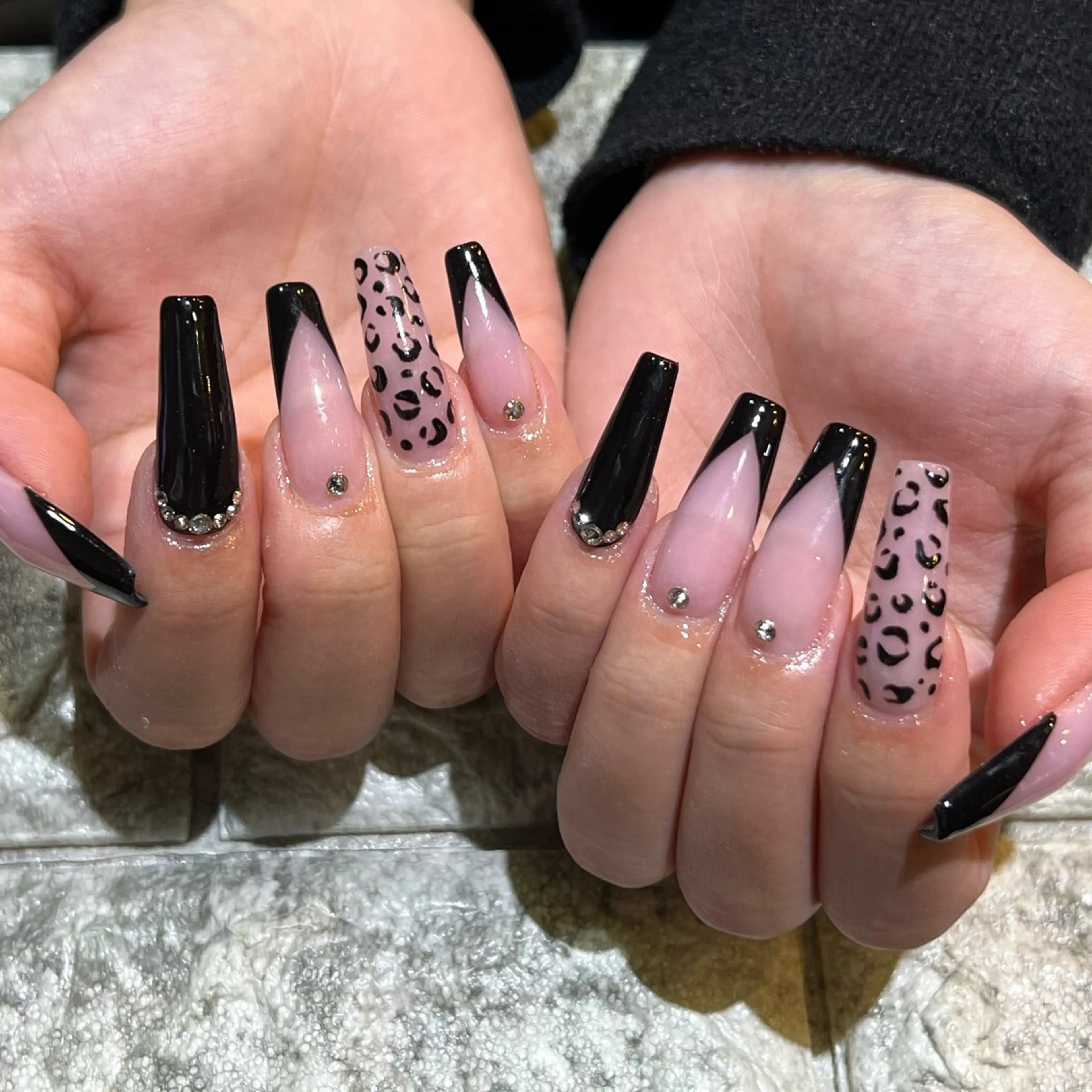 ネイル ハンドネイル アクリルスカルプ𓆈 RounGe町田店のネイルデザイン