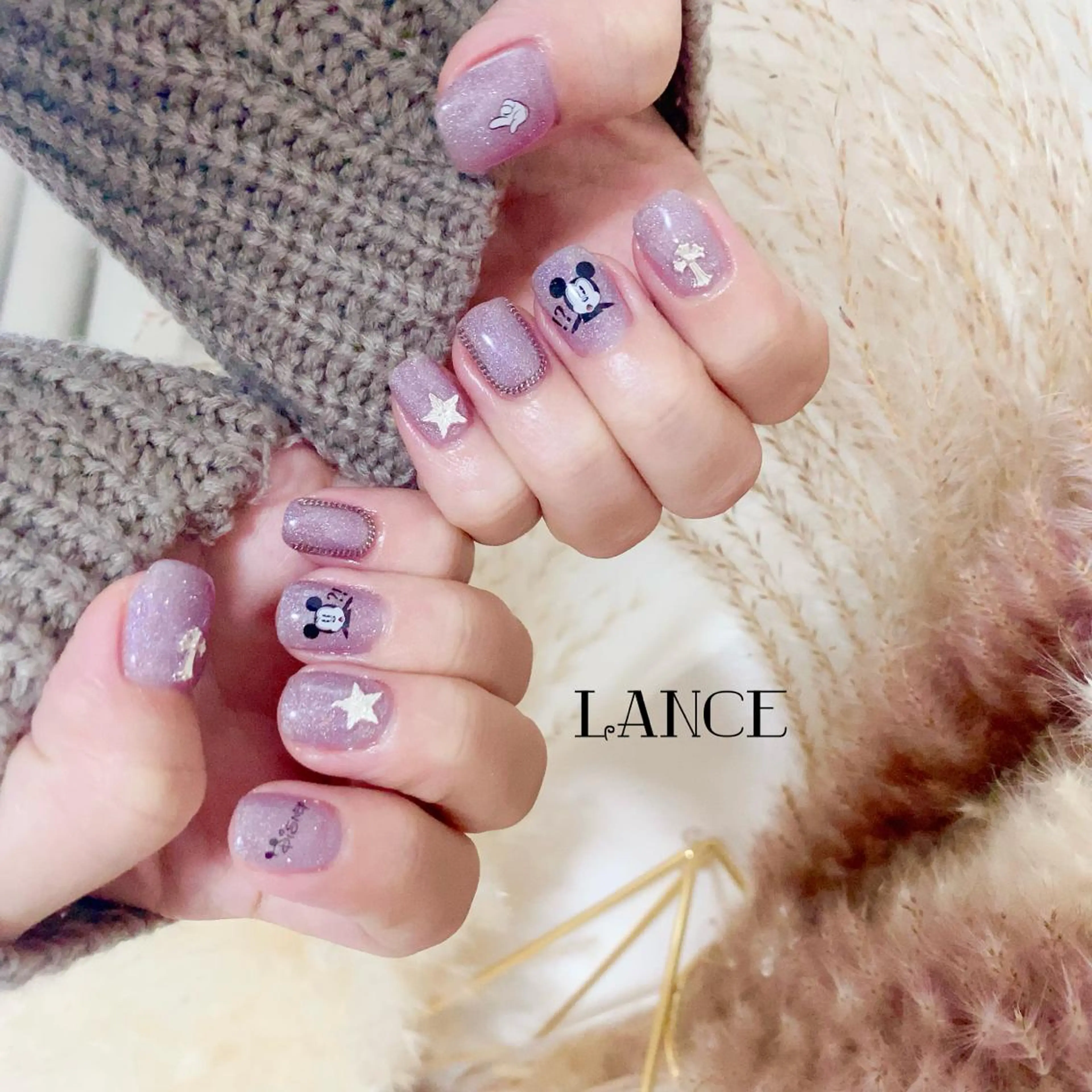 ミディアム ネイル オーロラネイル マグネットネイル ワンホンネイル 冬ネイル Lance nailのネイルデザイン