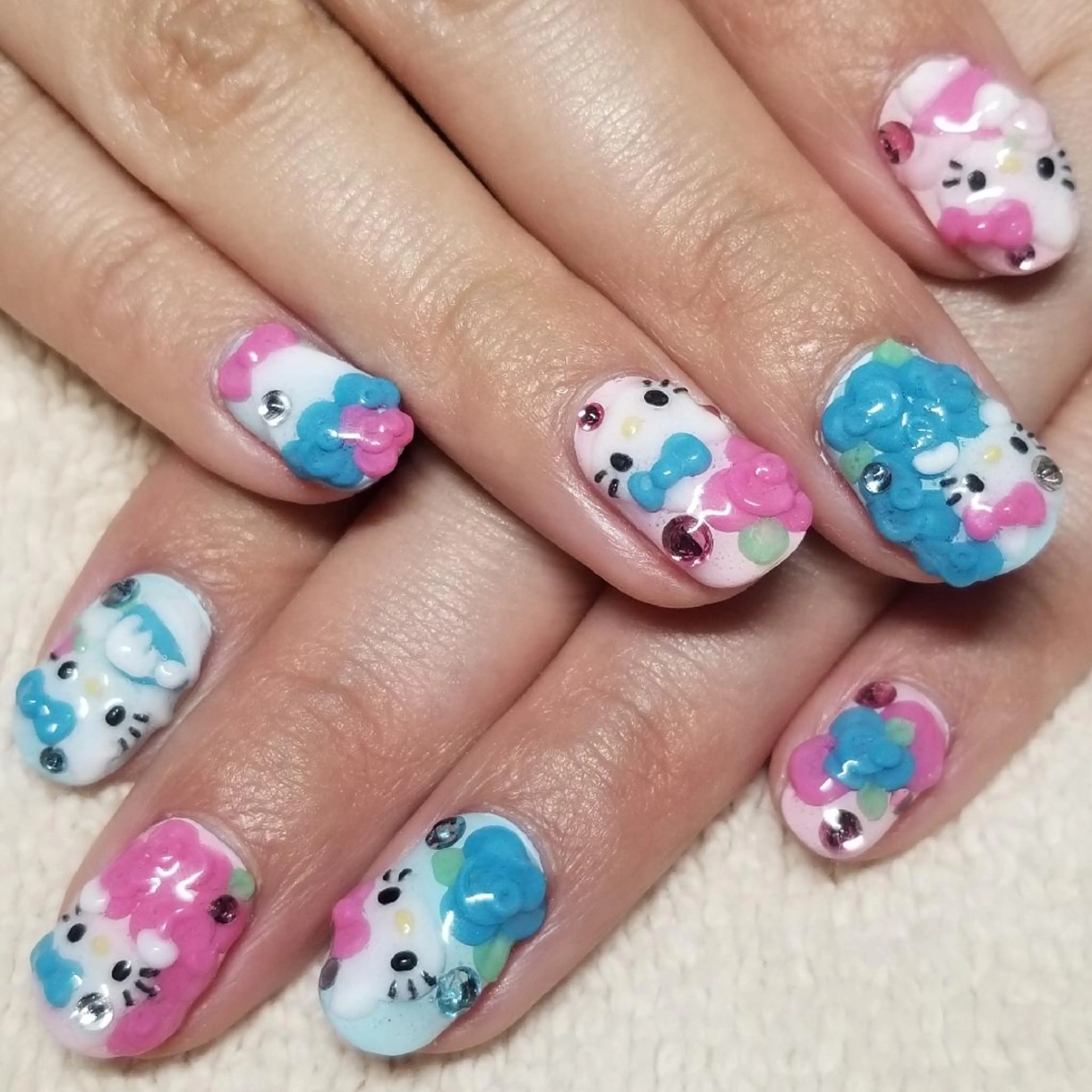 ネイル 水色 パステルネイル ピンク ブライダルネイル ハンドネイル よしだ ひろきのネイルデザイン