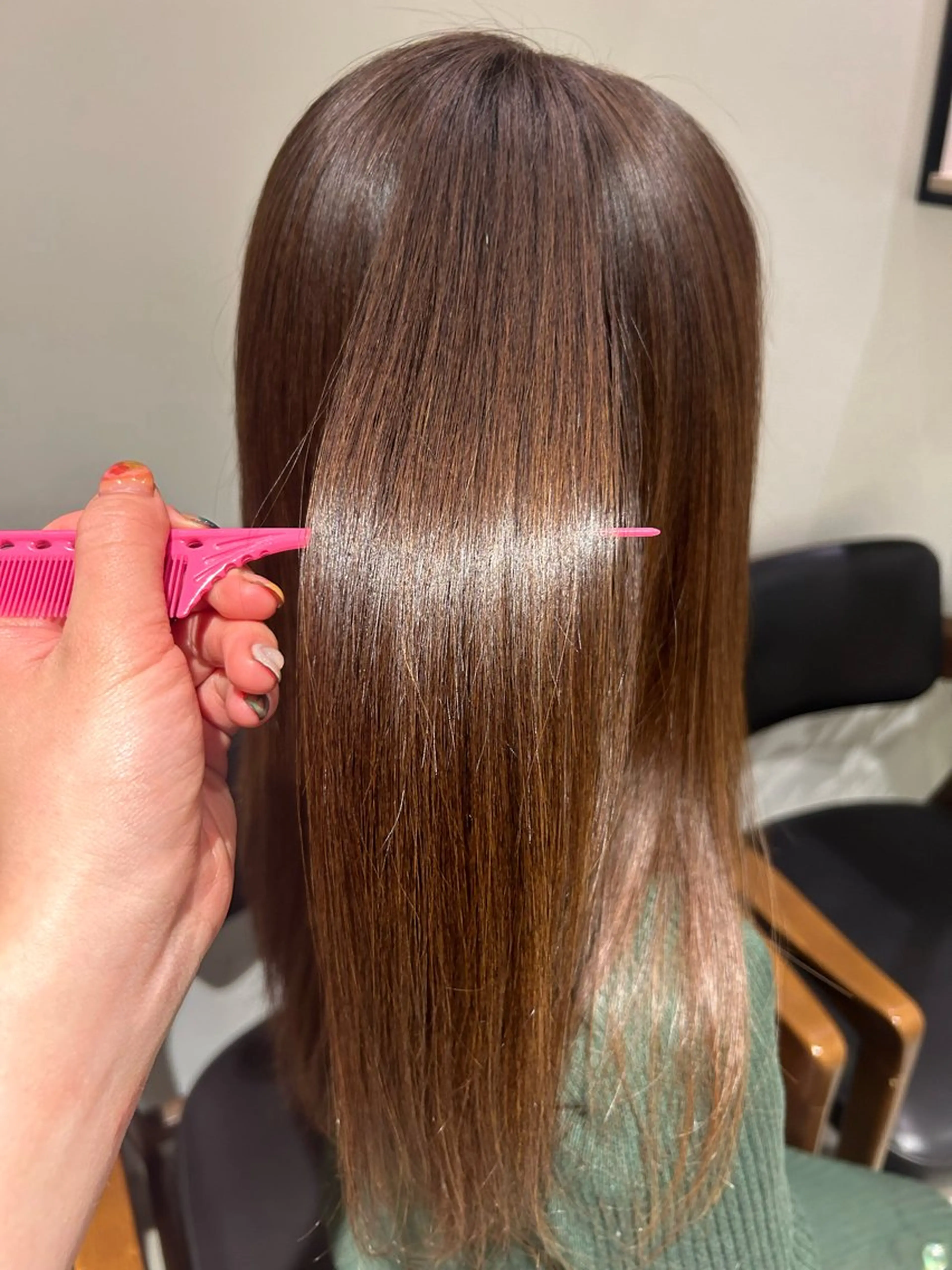 ロング パーマ ストレートパーマ 似合わせカット 奥村陽花のヘアスタイル