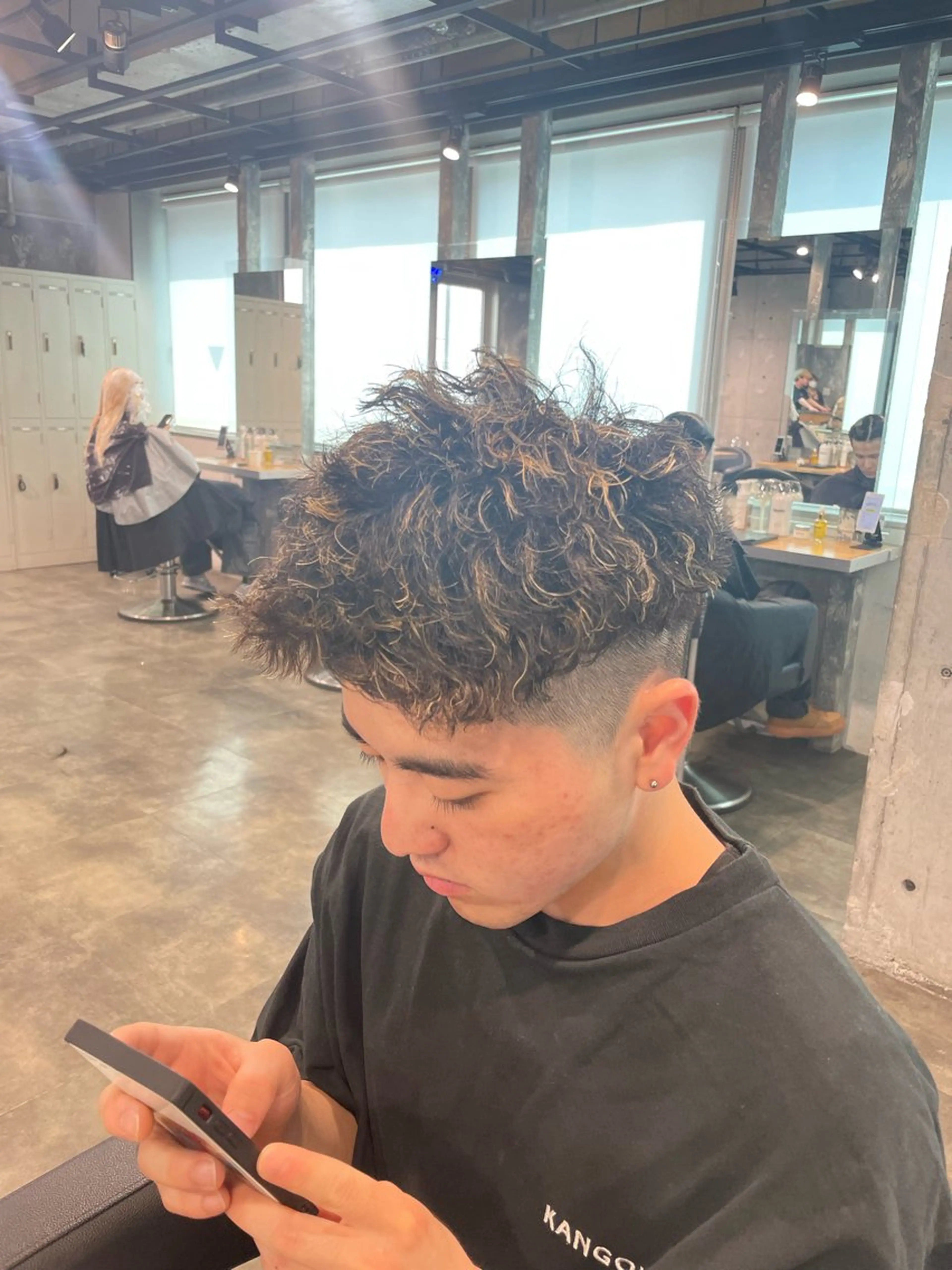 カラー パーマ メンズ 艶髪/透明感🪽 DISCO🪽のヘアスタイル