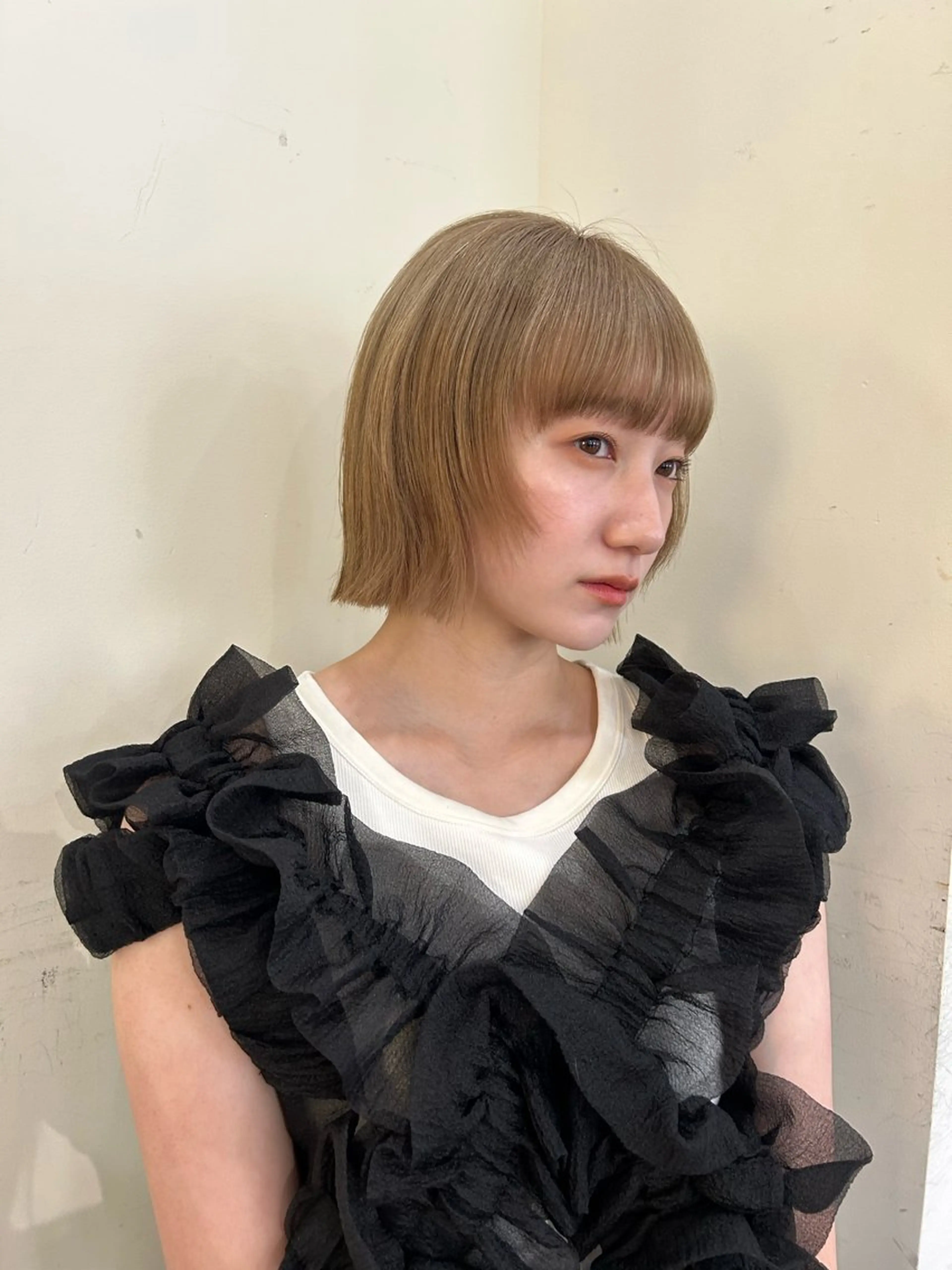 ショート ベージュ/透明感/ レイヤー/あやか💕のヘアスタイル