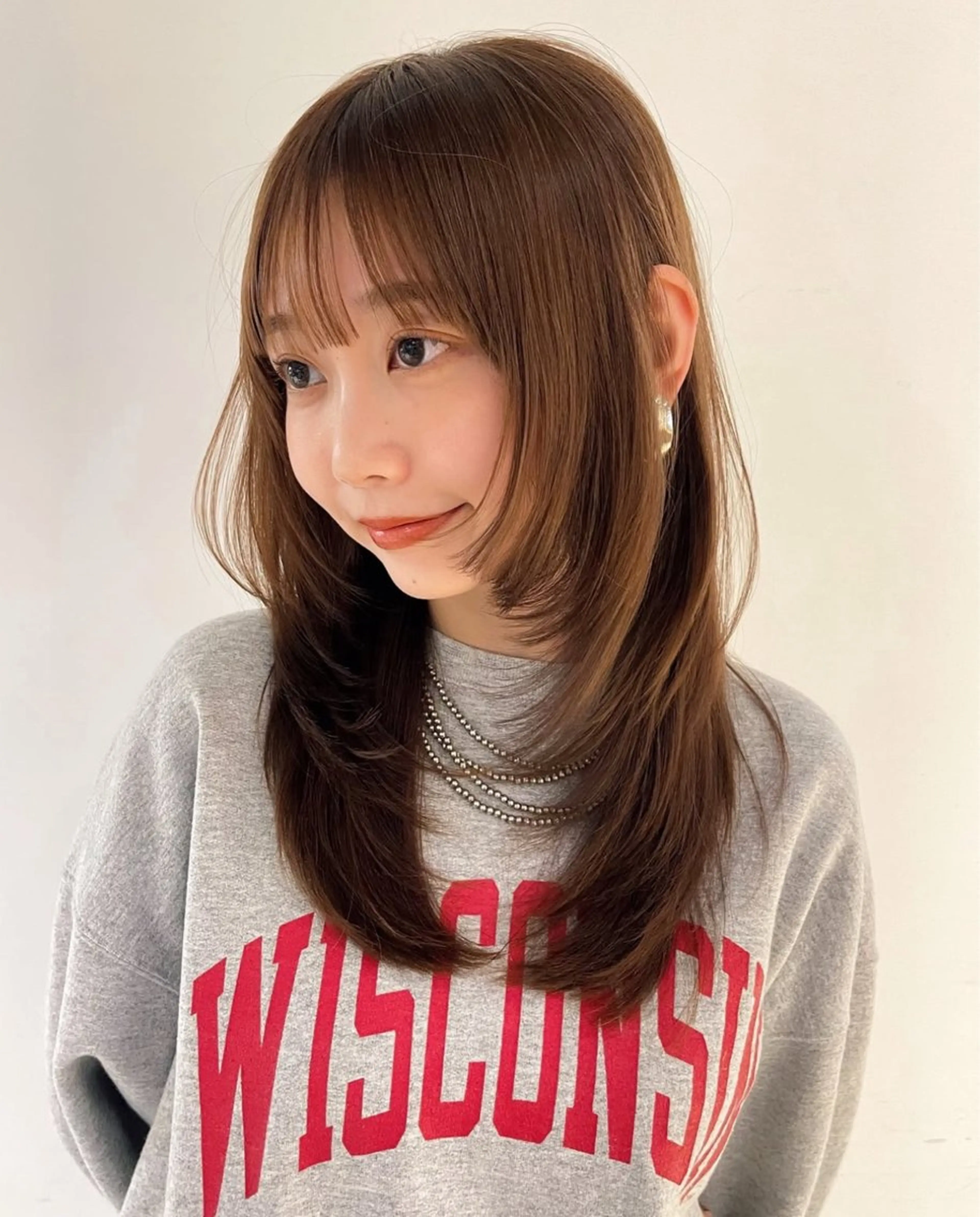 ミディアム 黒染め落とし ムラ修正　ハイトーンのヘアスタイル