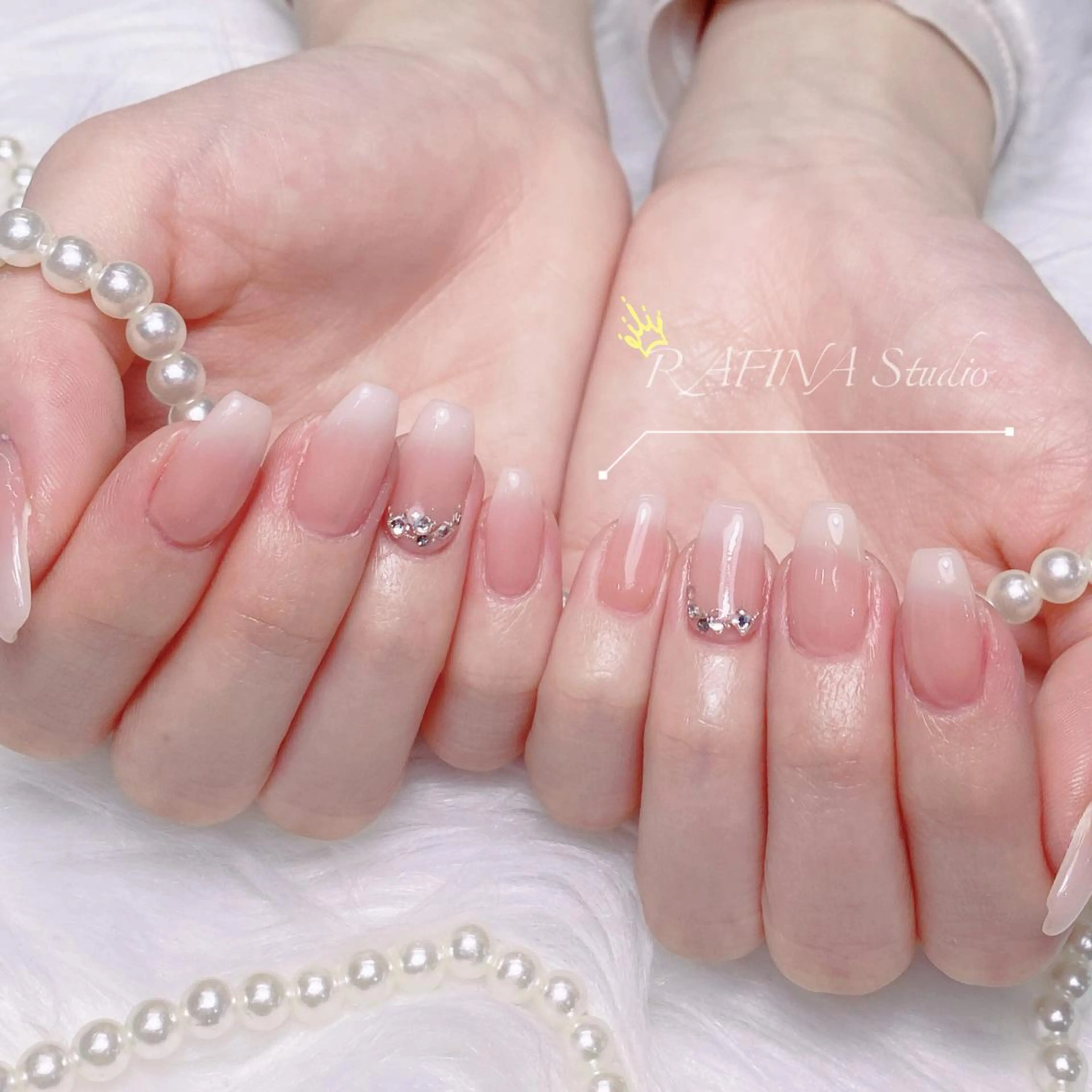 ネイル 桃香 Minaのネイルデザイン