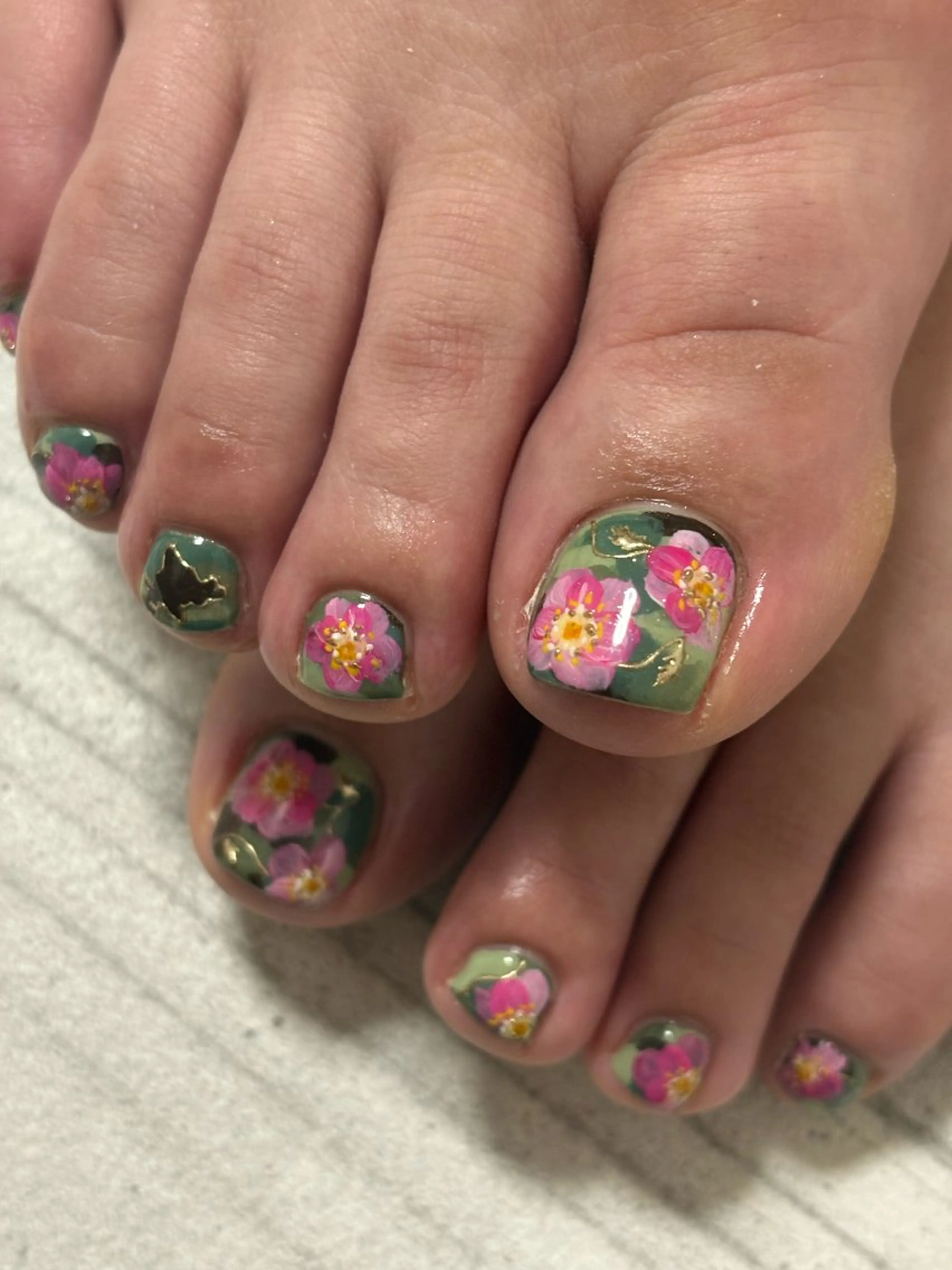 ネイル フットネイル FIORITURA Maikoのネイルデザイン