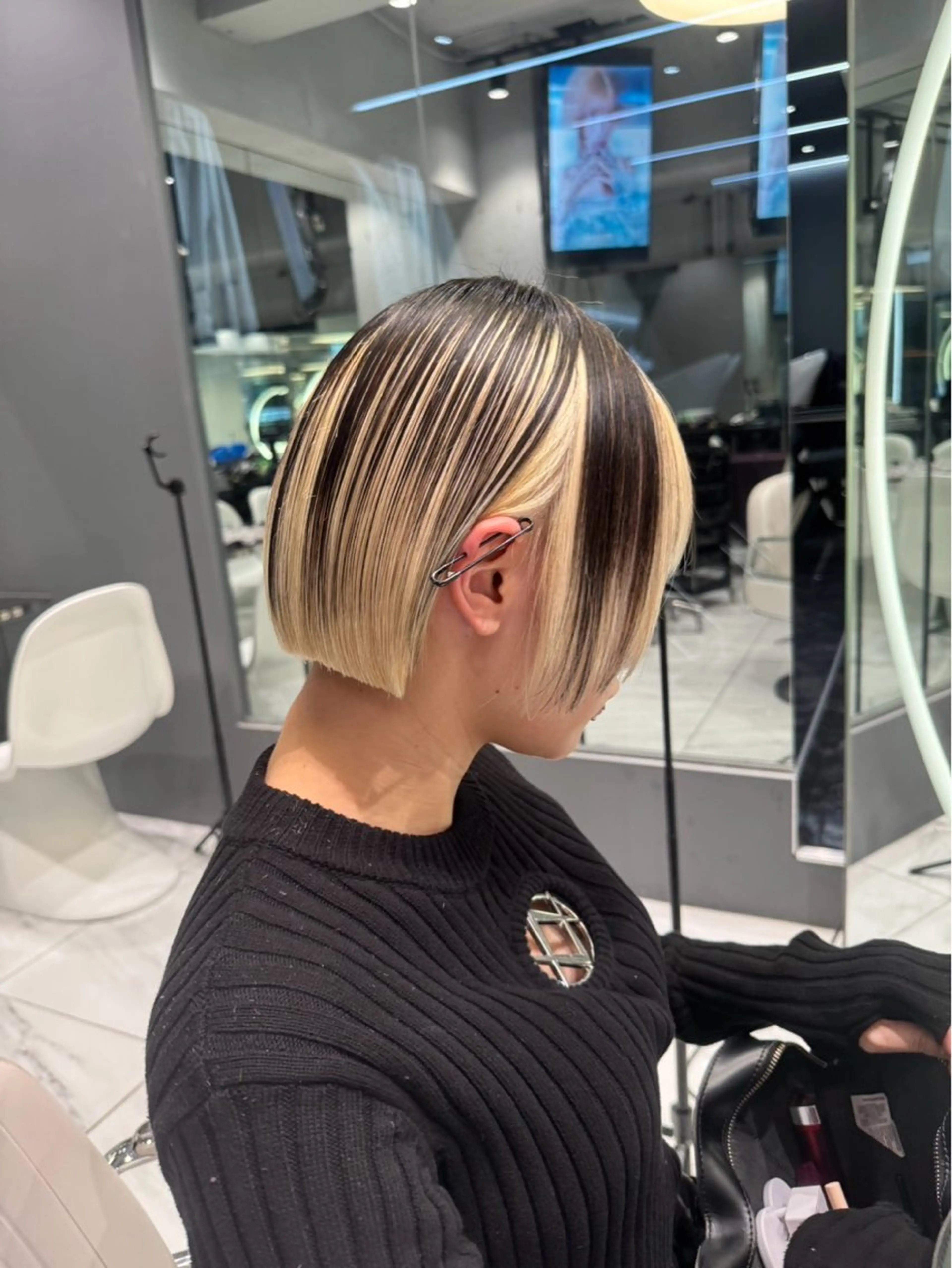 ショート カラー りょうへい/ 全頭ブリーチ/渋谷のヘアスタイル