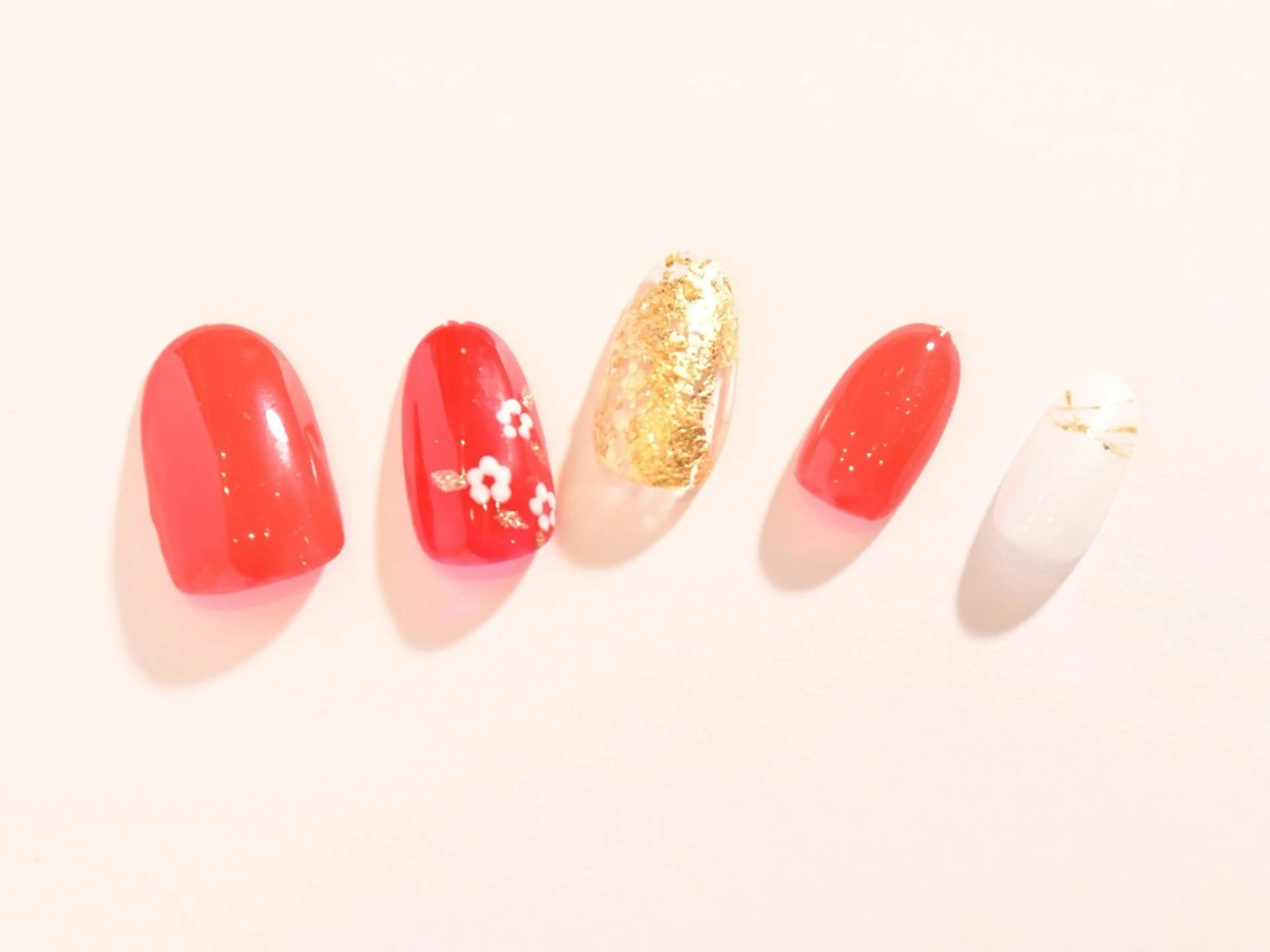 ネイル Tiary Nail Fのネイルデザイン