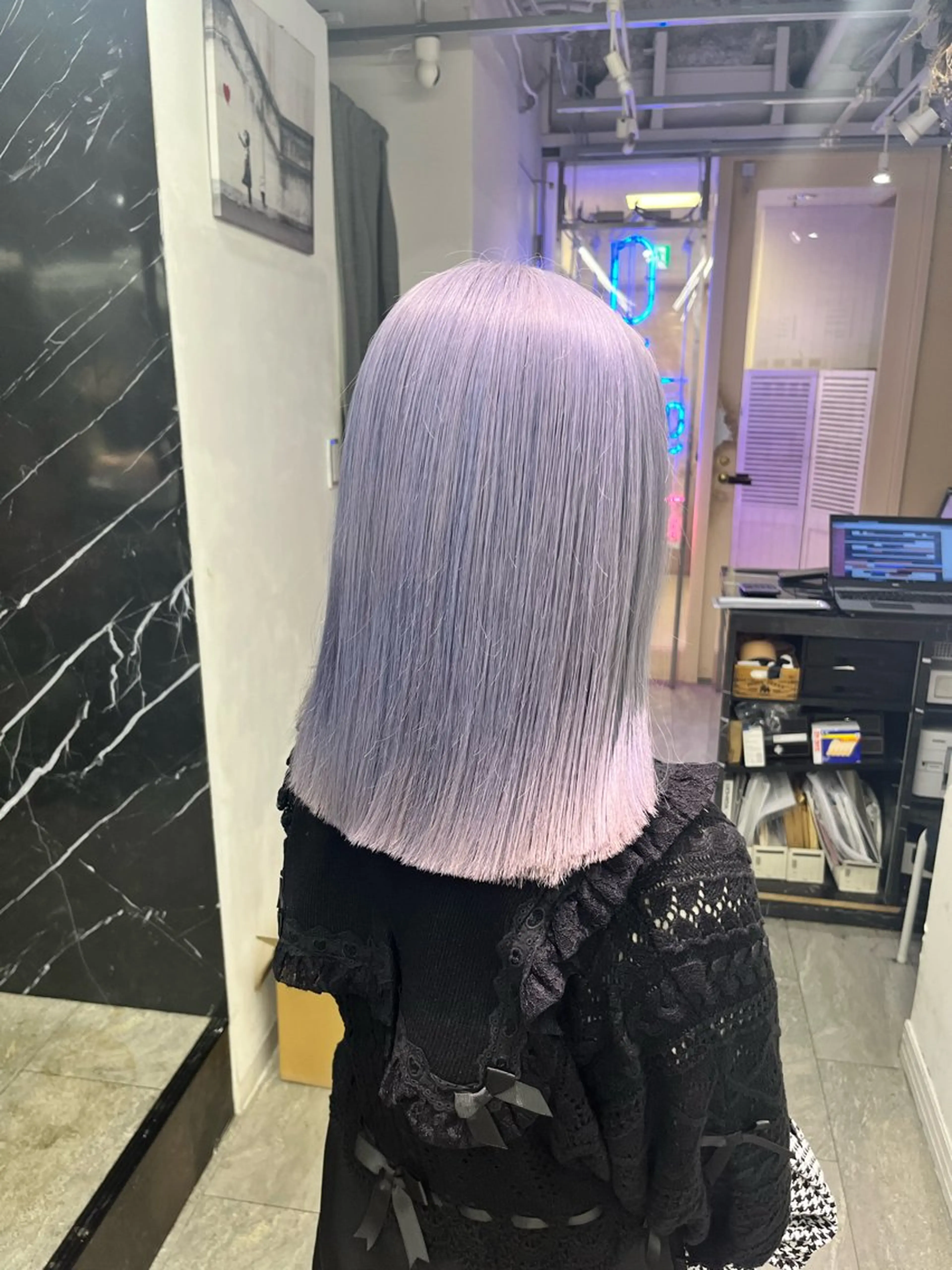 ミディアム 🌈ハイトーン/ ワタル🌈のヘアスタイル