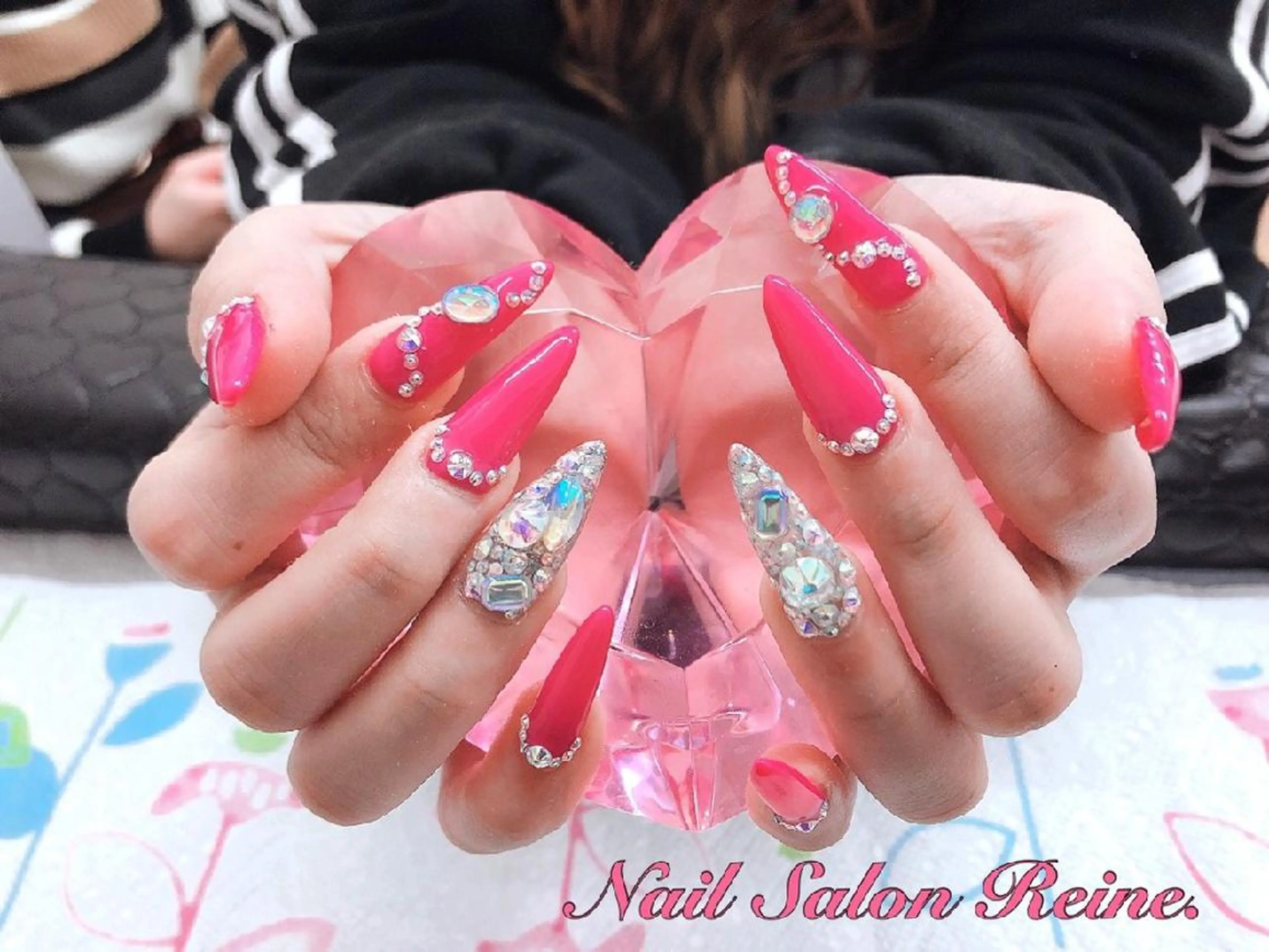 ネイル キラキラネイル ピンク Nailsalon Reine所属・玉栄 伶奈のネイルデザイン