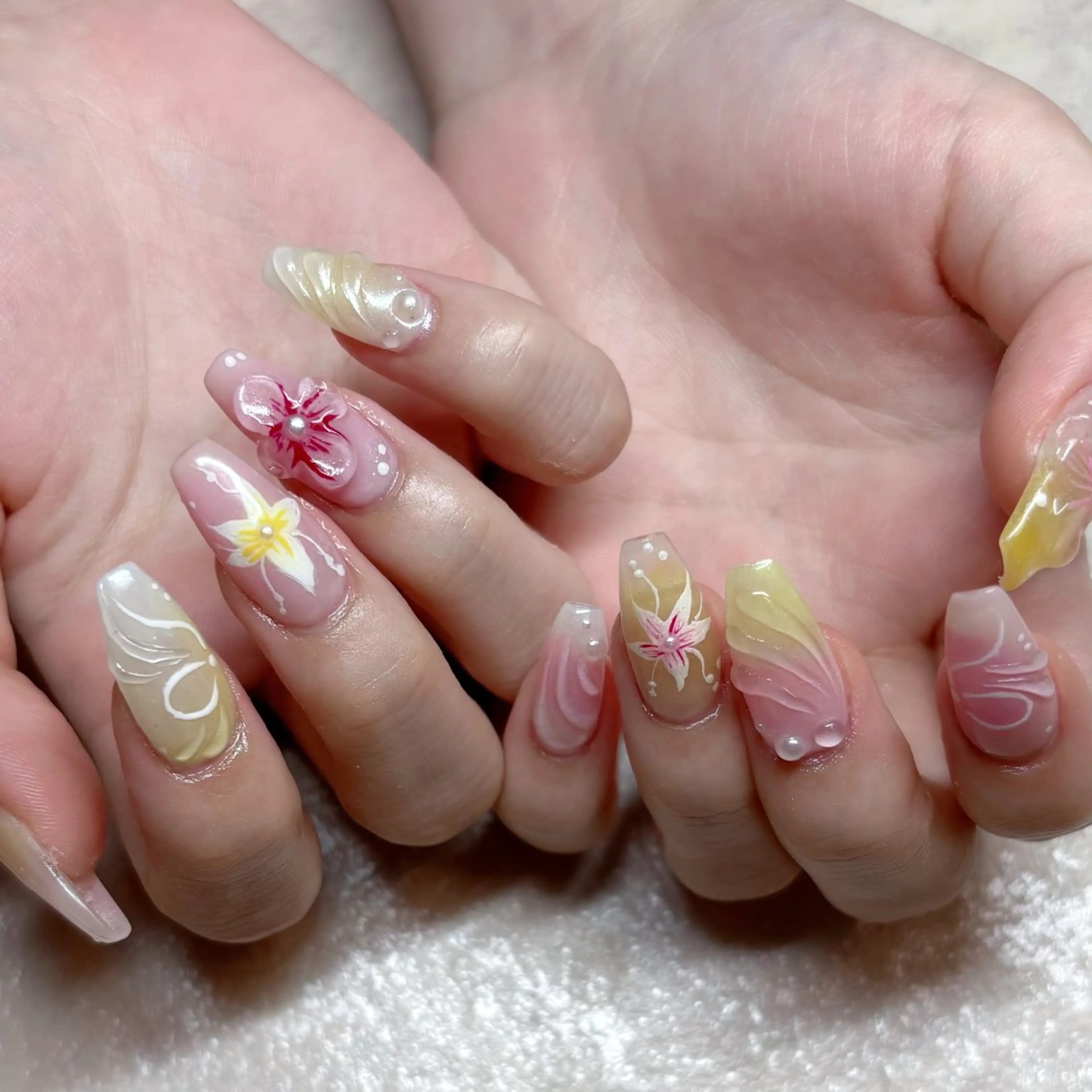 ネイル ハンドネイル mimi 高石桃朱のネイルデザイン