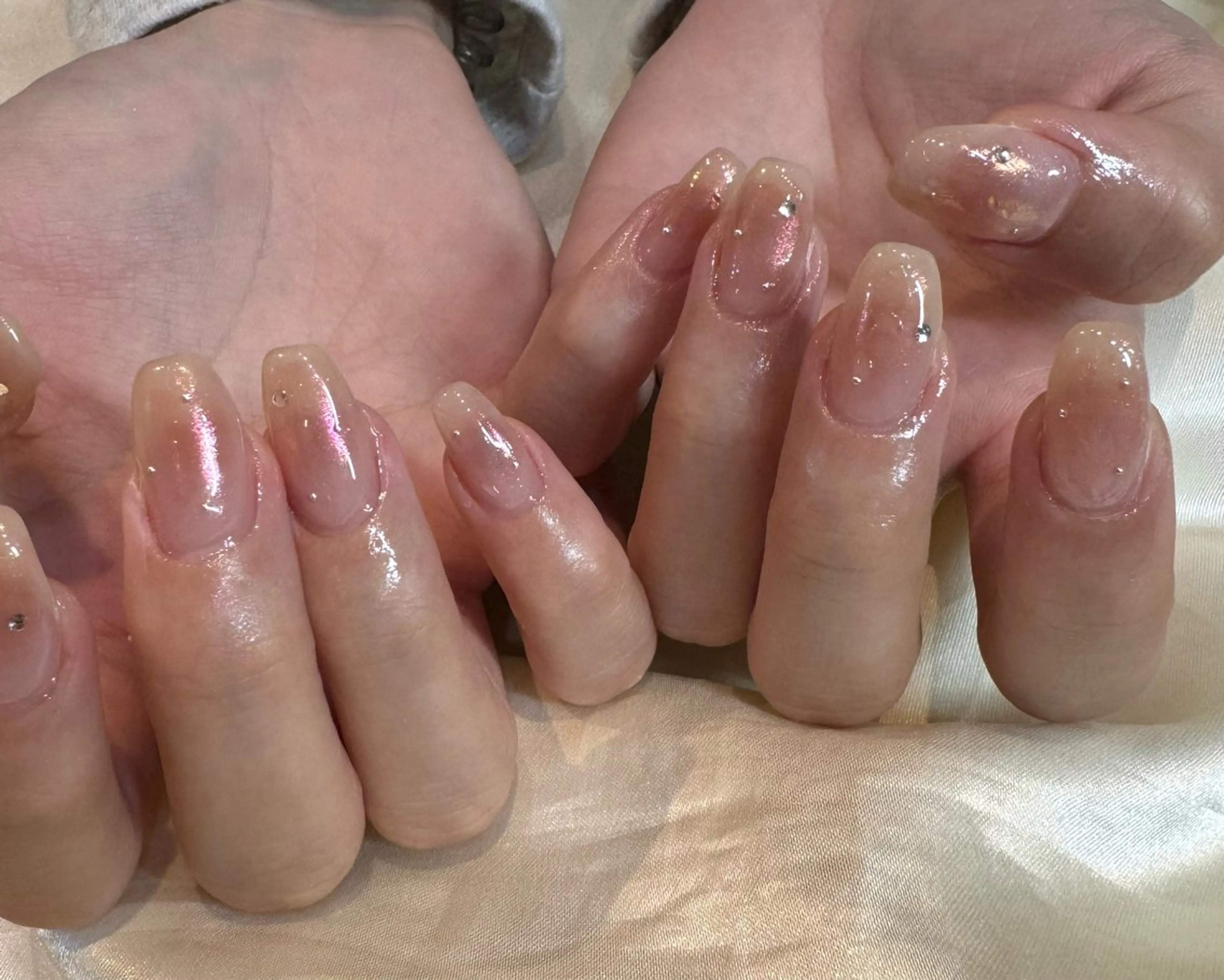 ネイル ハンドネイル 藤井 里緒奈のネイルデザイン