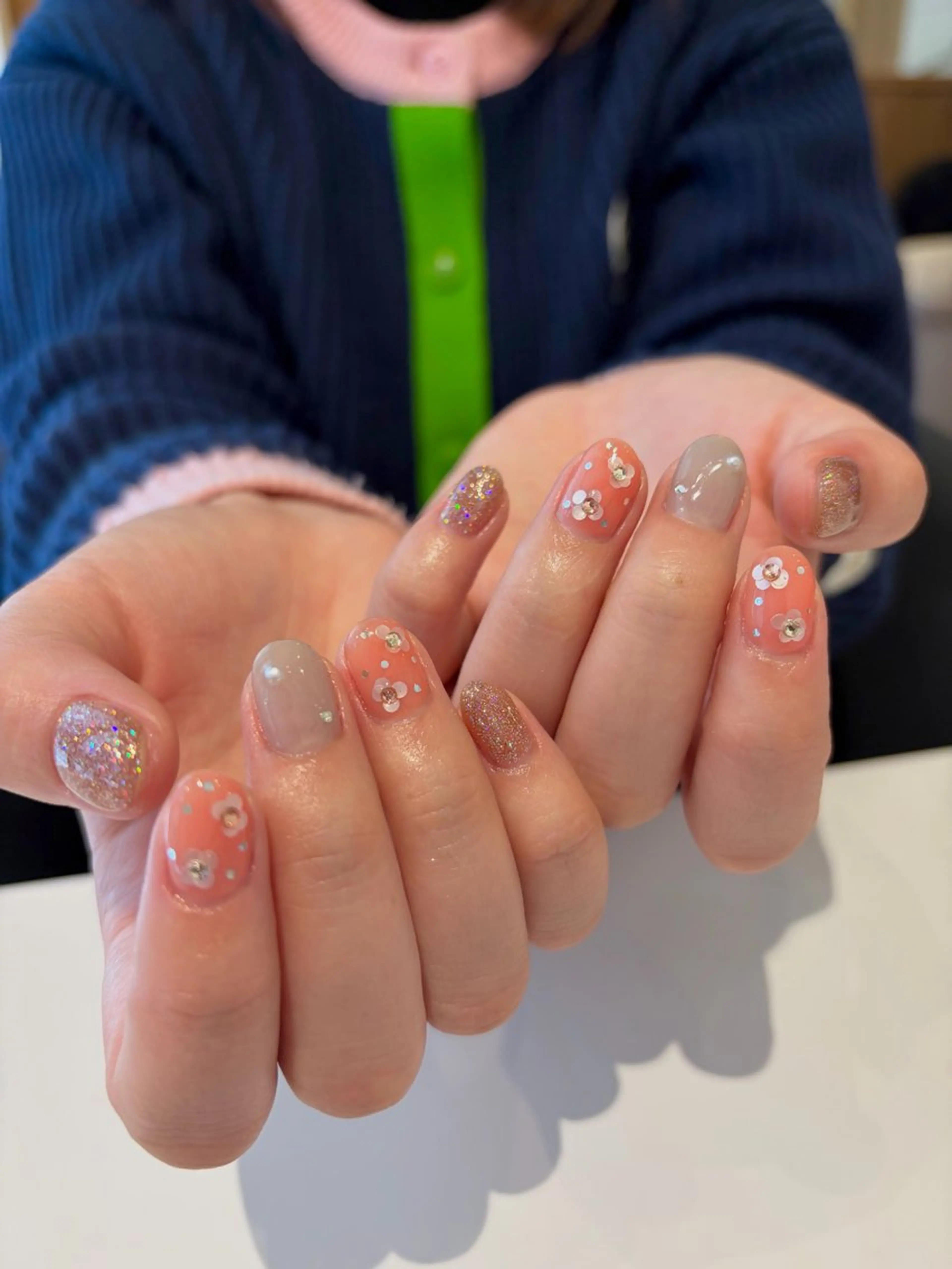 ネイル ホログラムネイル ハンドネイル ballie／小野原 なつみのネイルデザイン