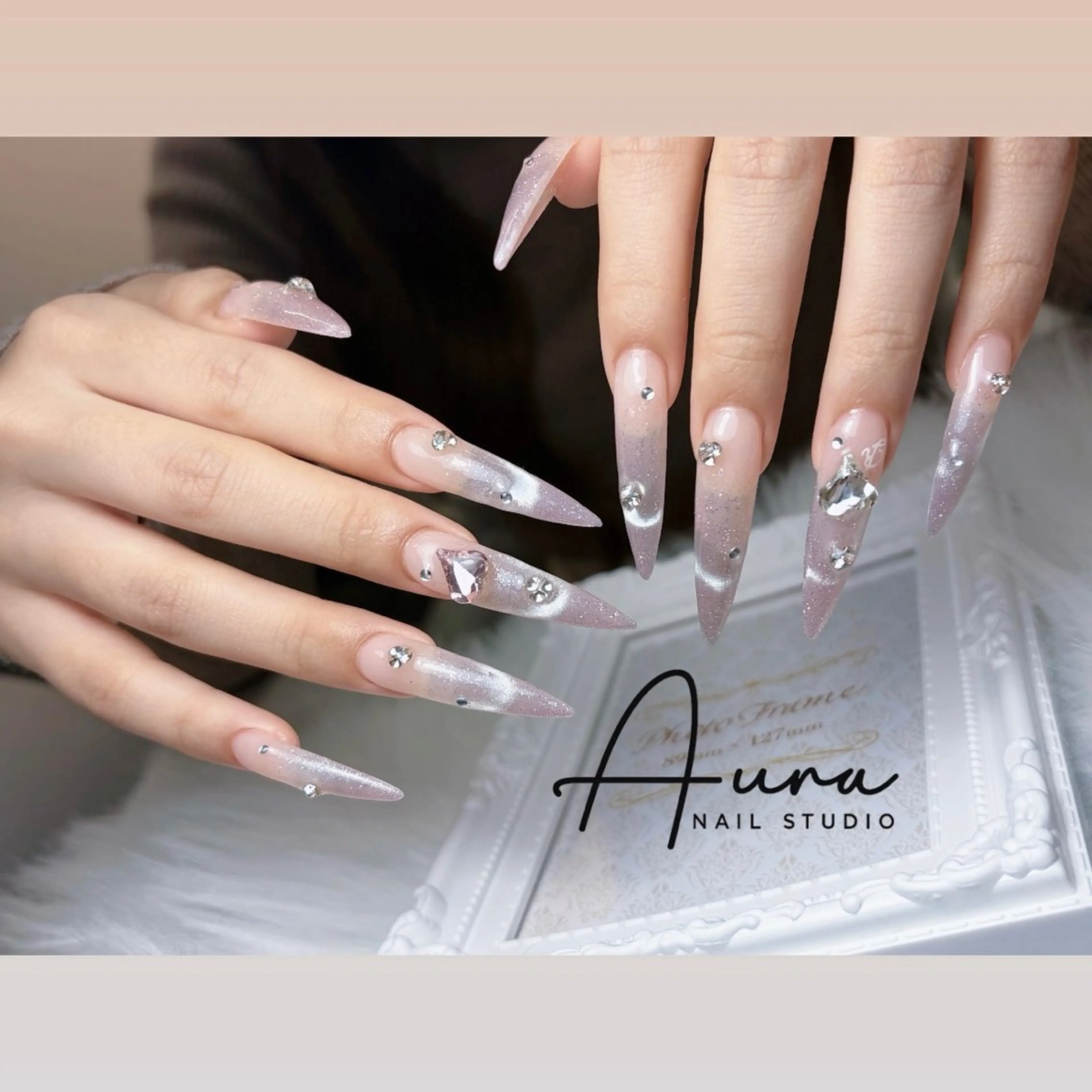 ネイル Aura Nail Maiのネイルデザイン