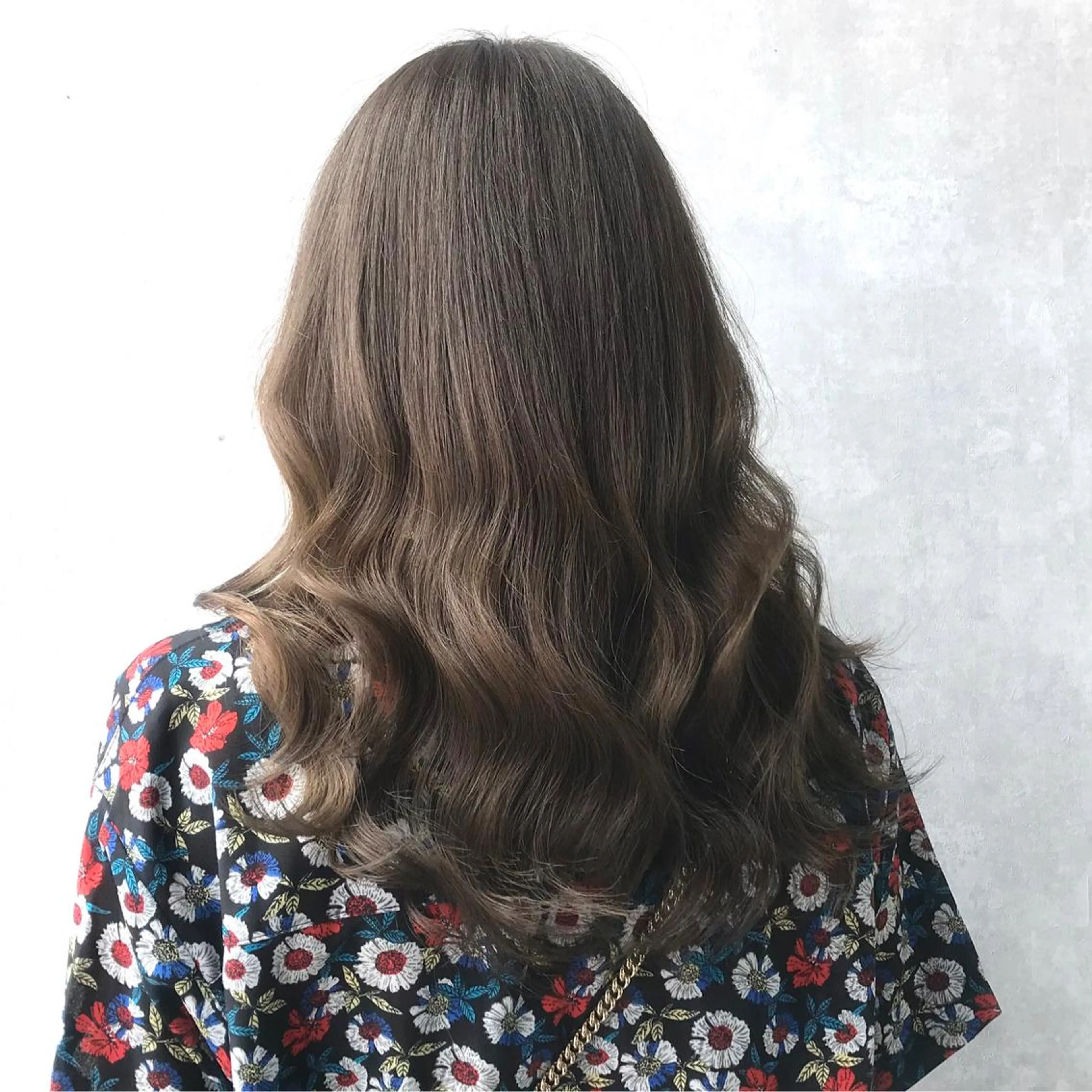 ロング カラー ブリーチ グレージュ ブリーチなしカラー ヨシンモリ ムルギョル巻き K-POP好き美容師 🇰🇷Kai.Yのヘアスタイル