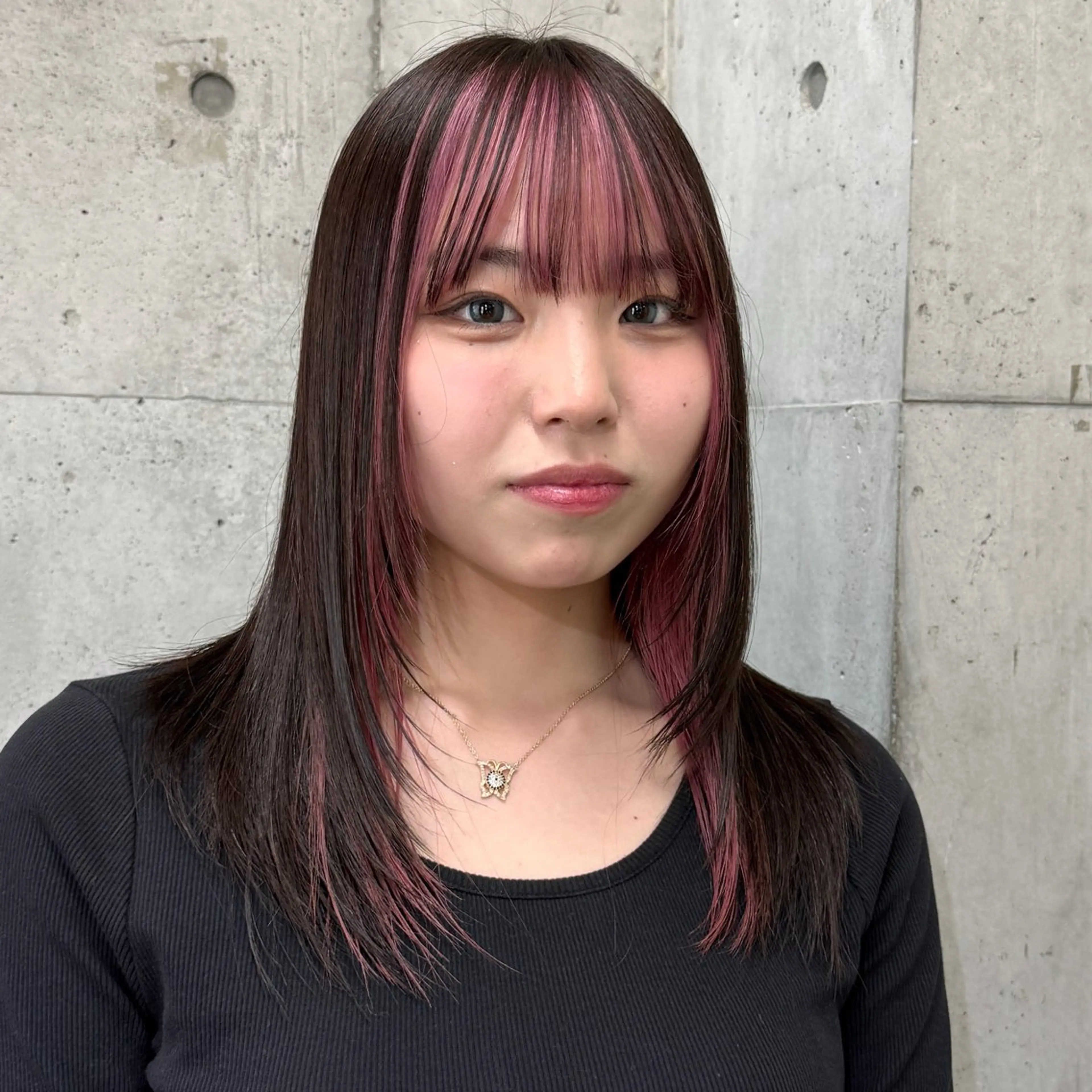 セミロング カラー ✨ブリーチ支持No1 複雑履歴修正/舘岡のヘアスタイル