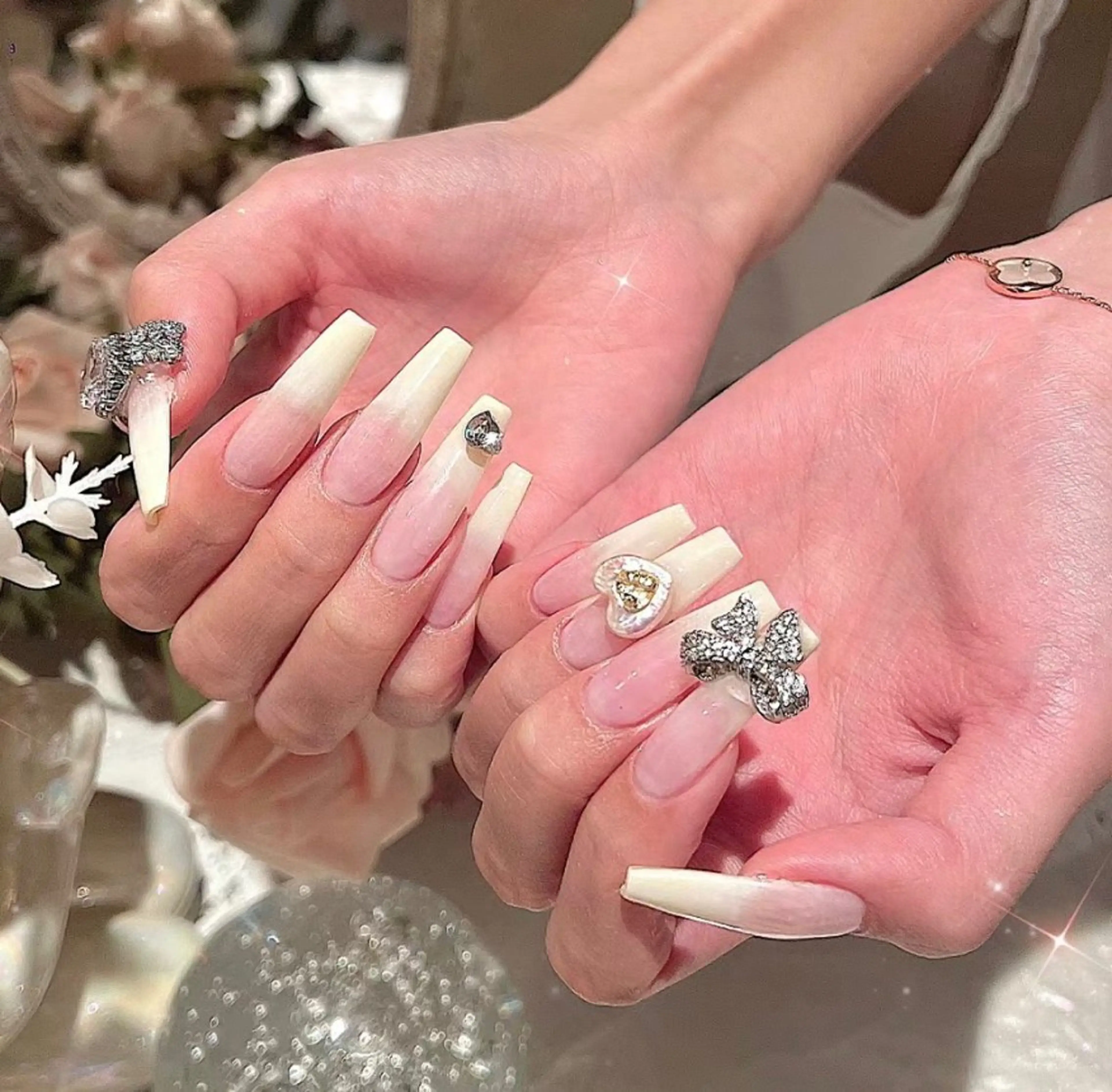 ネイル ハンドネイル 🍑 momo_nailのネイルデザイン