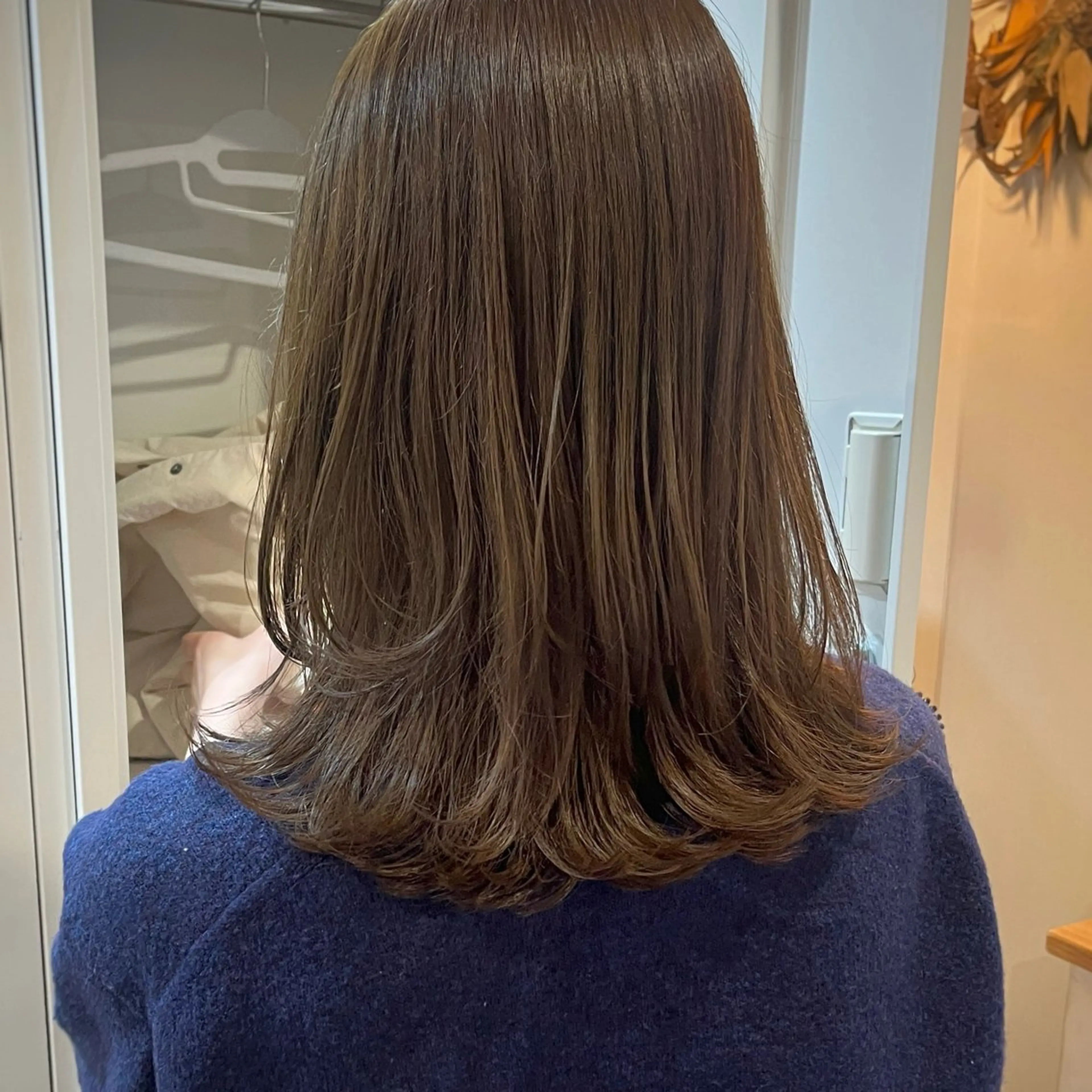 セミロング カラー ベージュカラー オリーブベージュ レイヤーカット カット ヘアカラー トリートメント ボブ/透明感カラー /坂口恵梨子のヘアスタイル