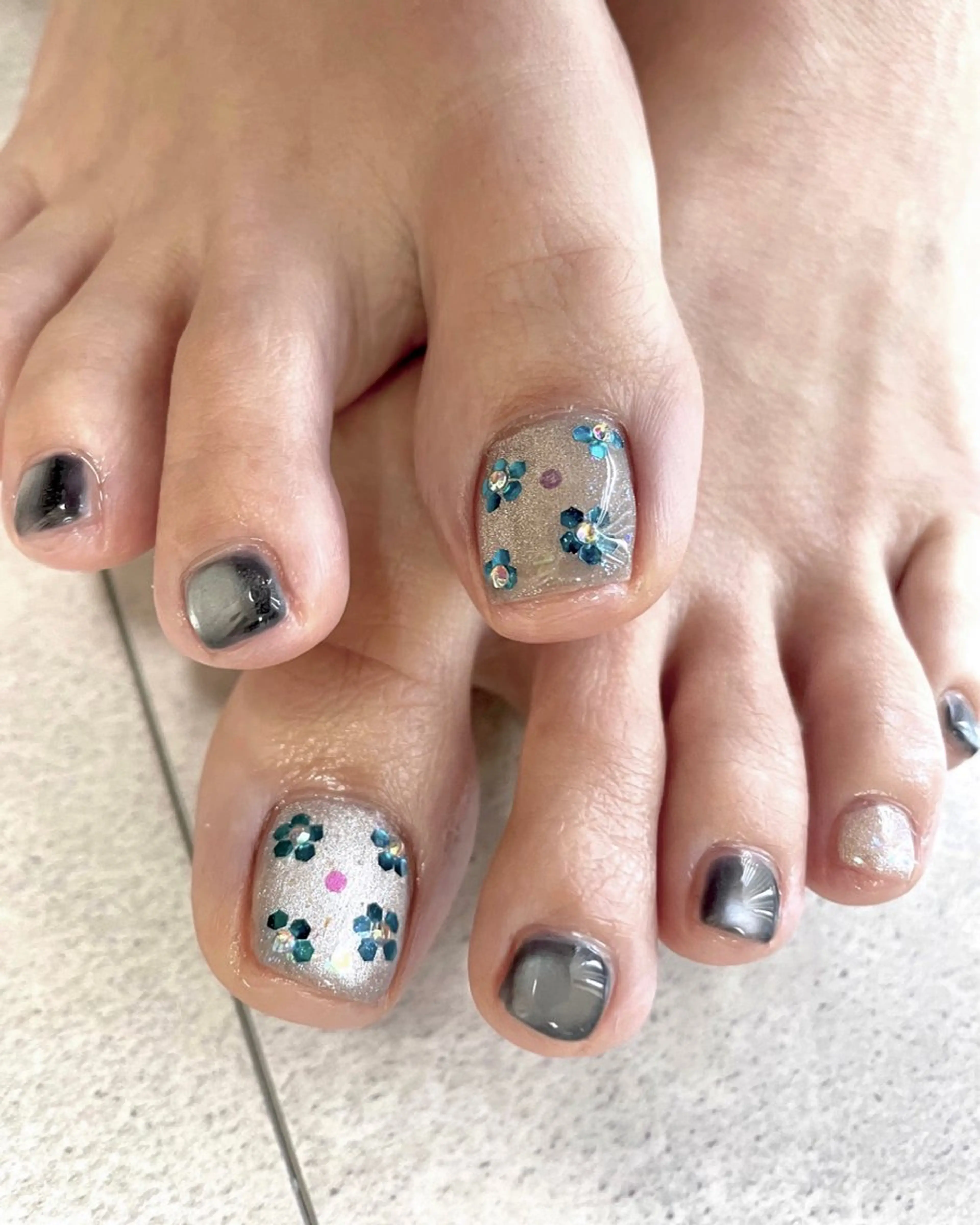 ネイル フットネイル RISA joie nailのネイルデザイン