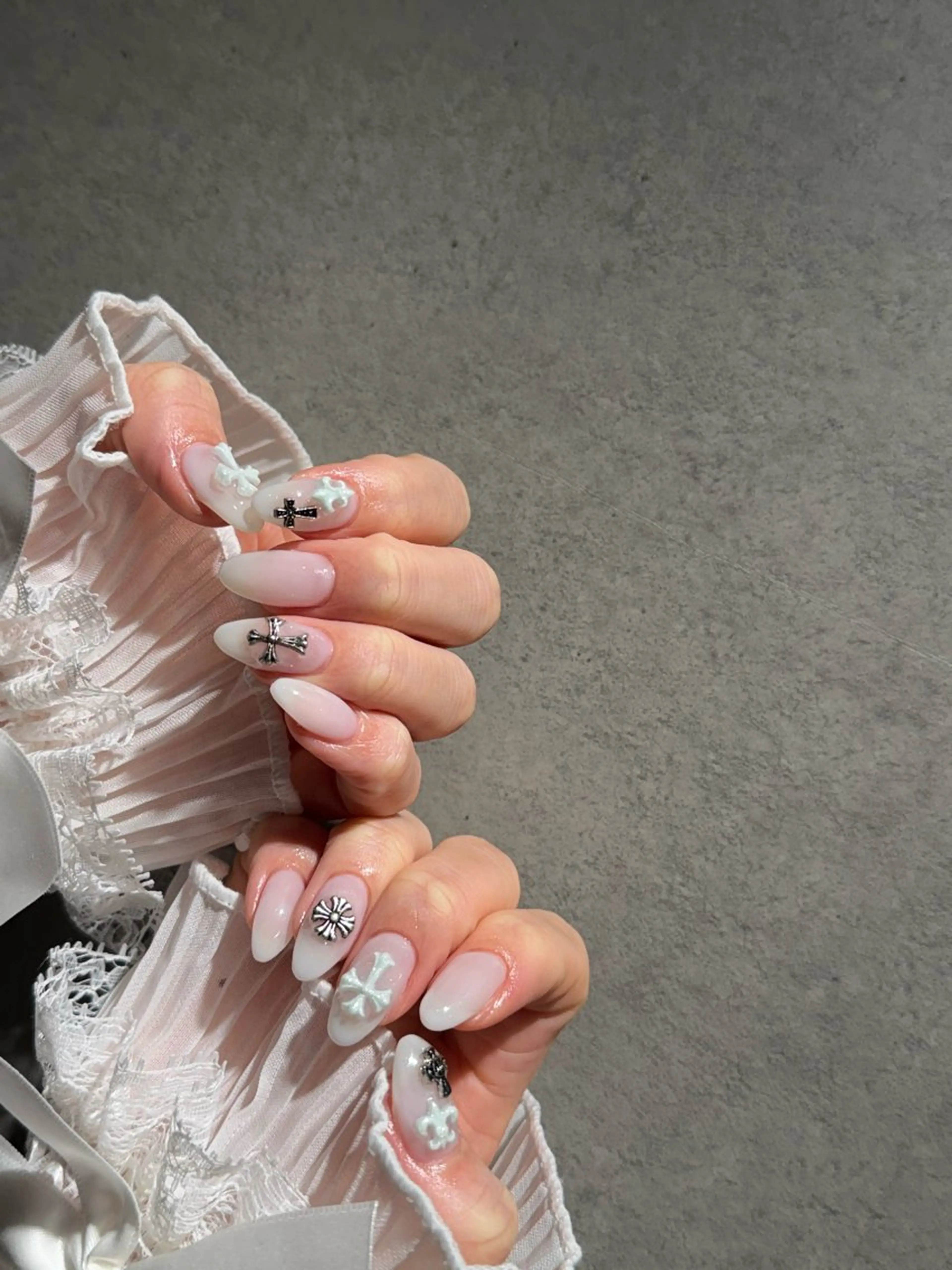 ネイル I-nailロング /ワンホン/キラキラのネイルデザイン