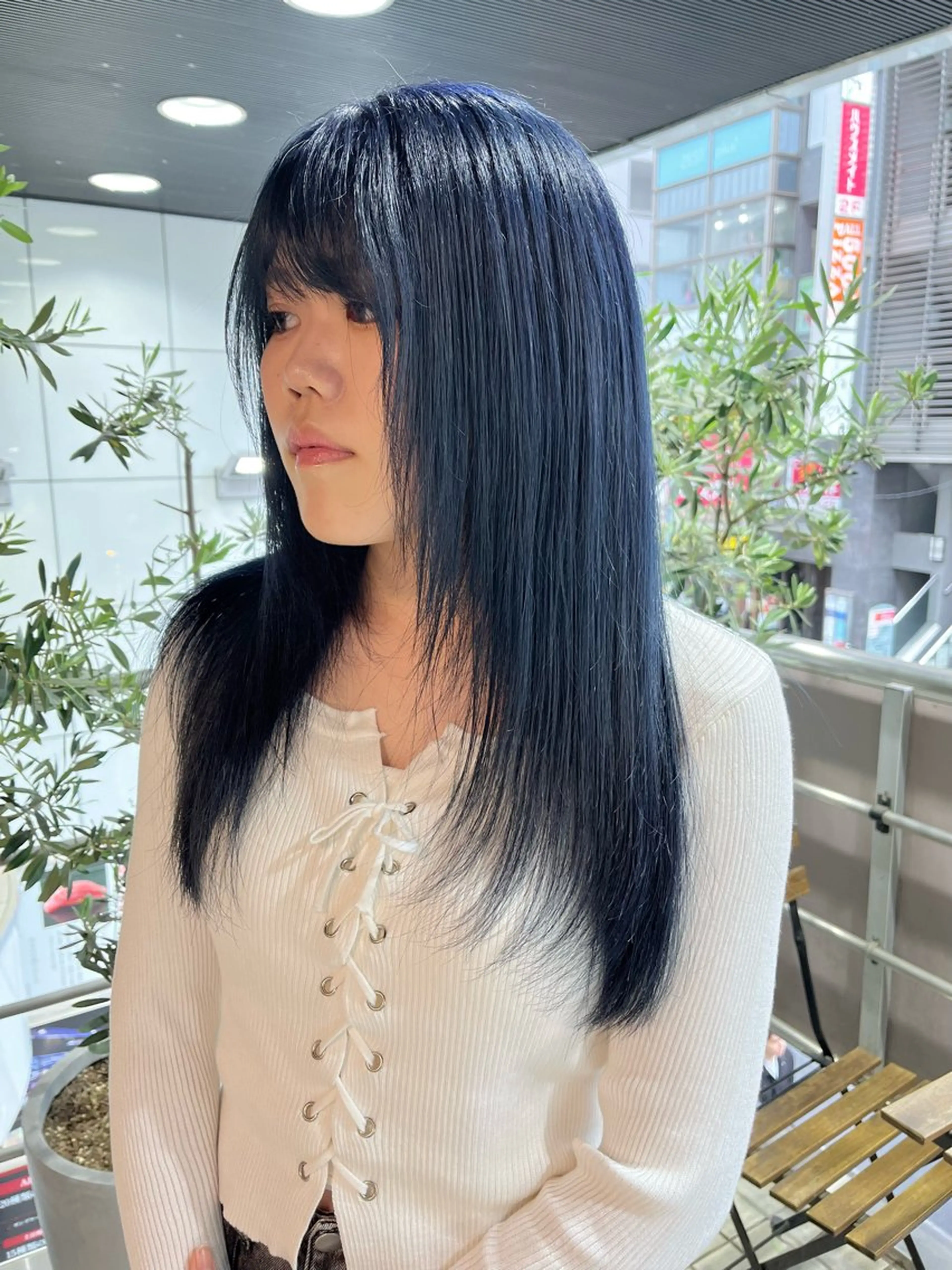 ロング カラー ベージュカラー ブリーチ ブルーカラー ケアブリーチ ダブルカラー カットパーマ 🌀あさみのヘアスタイル
