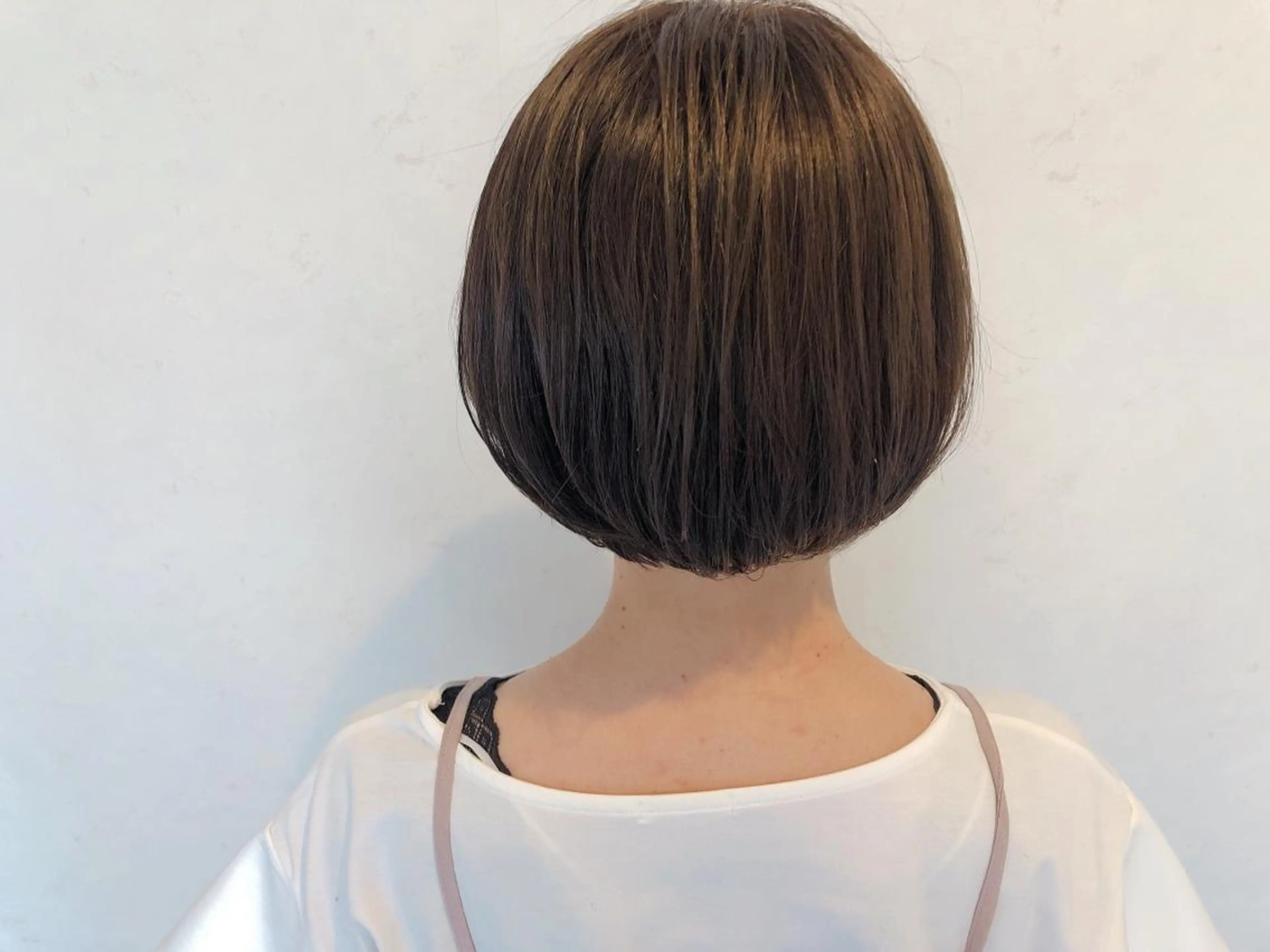 ショート カラー 伊藤 さやかのヘアスタイル