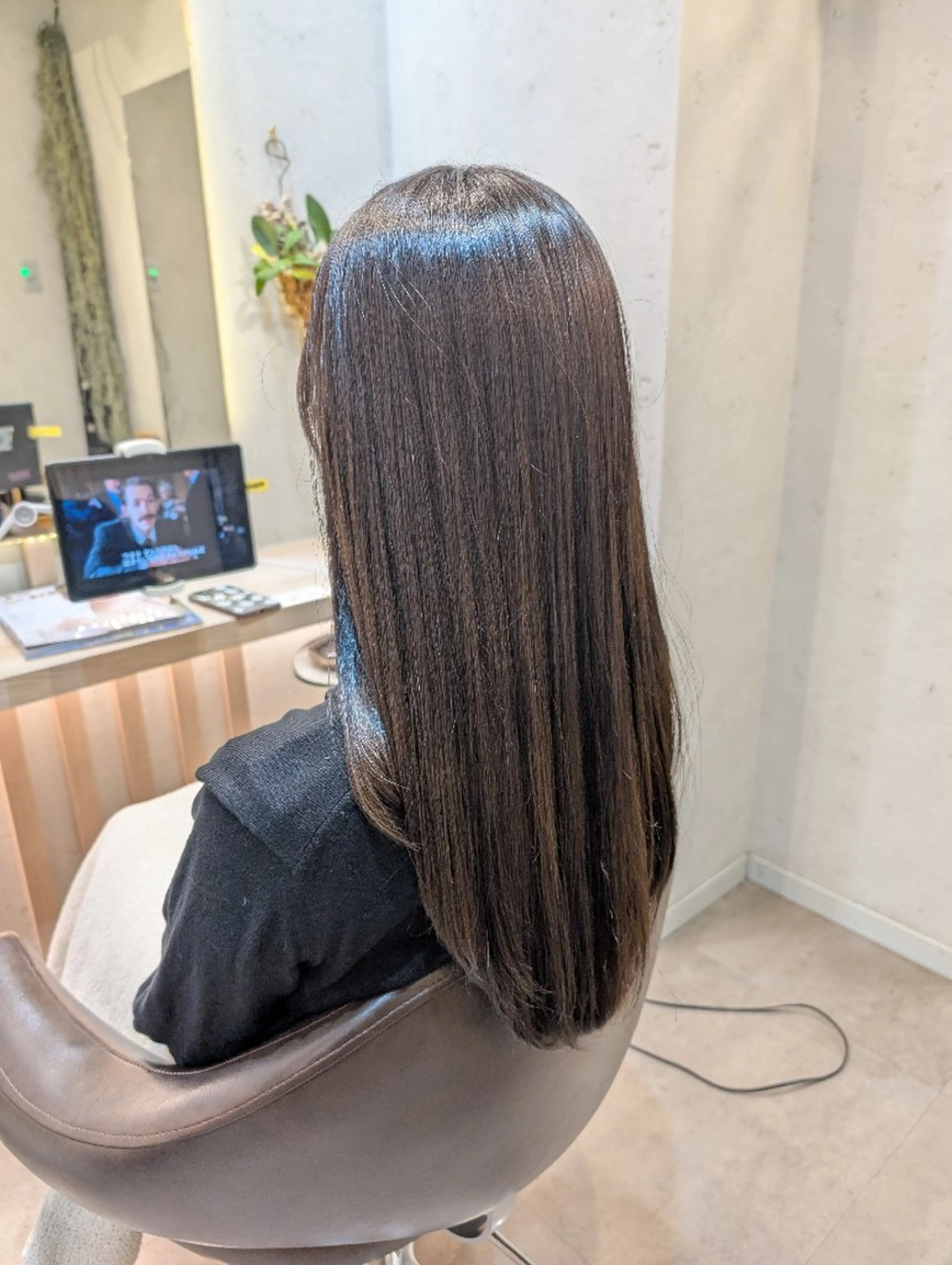ロング カラー グレージュ koto💭 コトのヘアスタイル