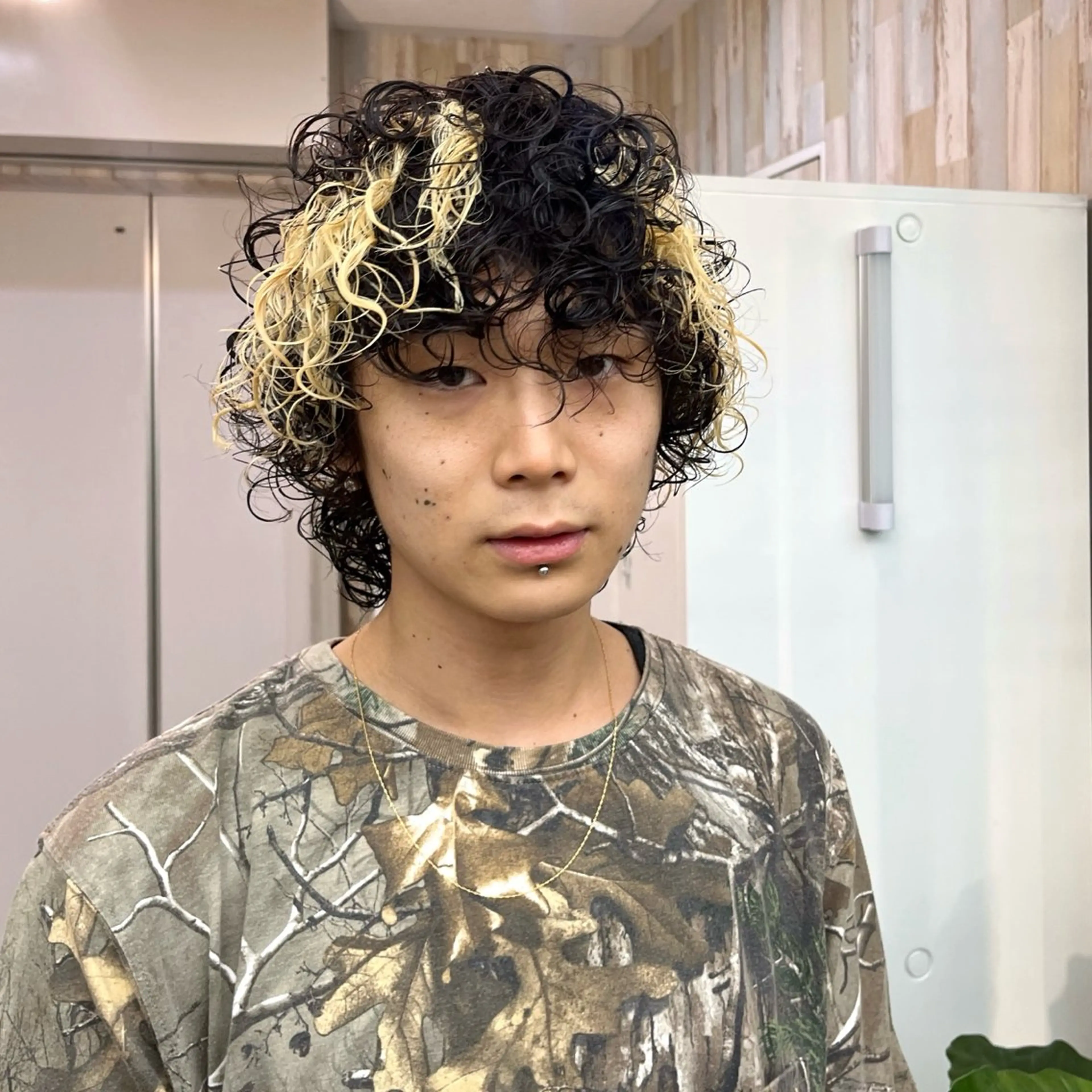 メンズ カット パーマ RIKU/毛流れ ヘア×眉ワックスのヘアスタイル