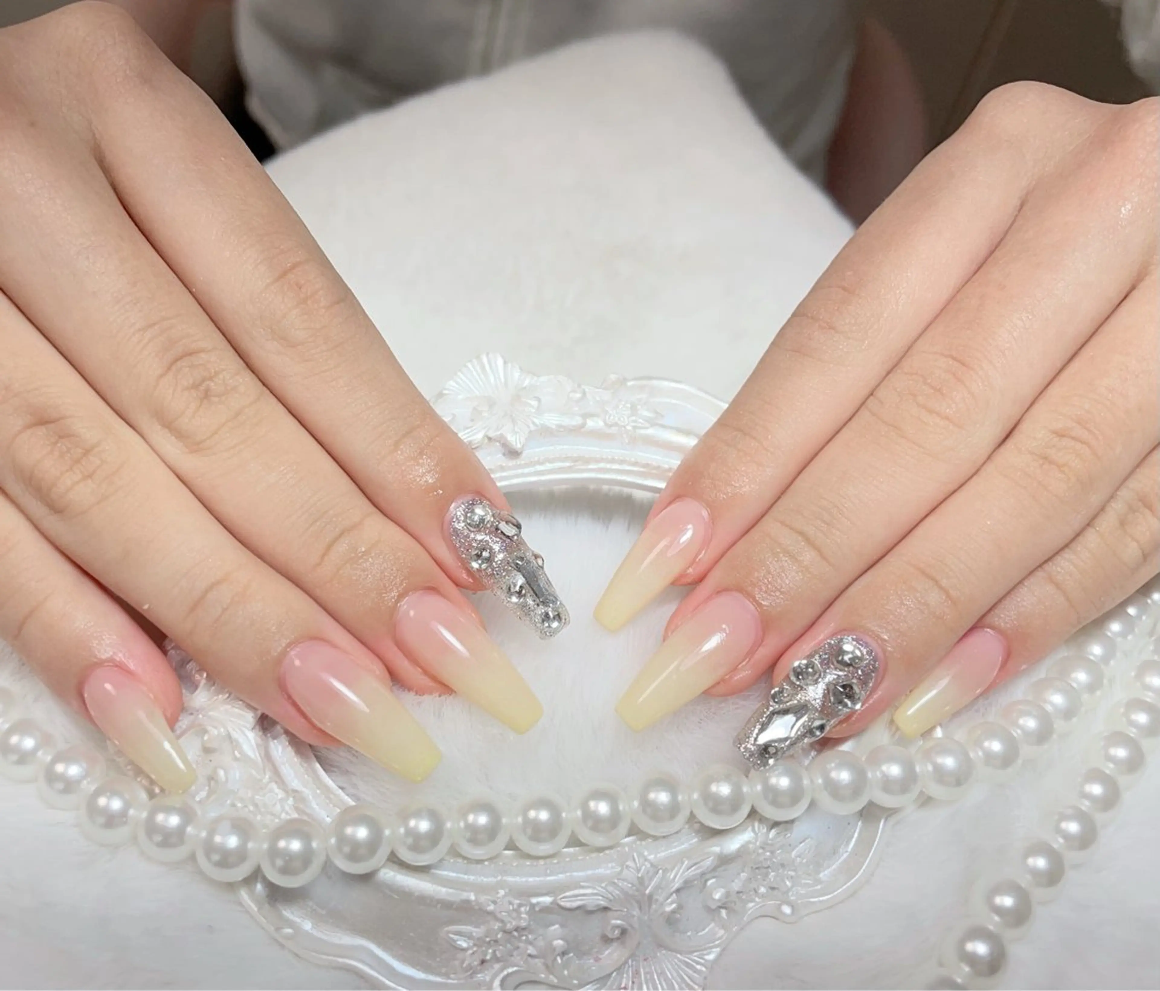 ネイル グラデーション B·U Nail大宮 長さだし専門店のネイルデザイン
