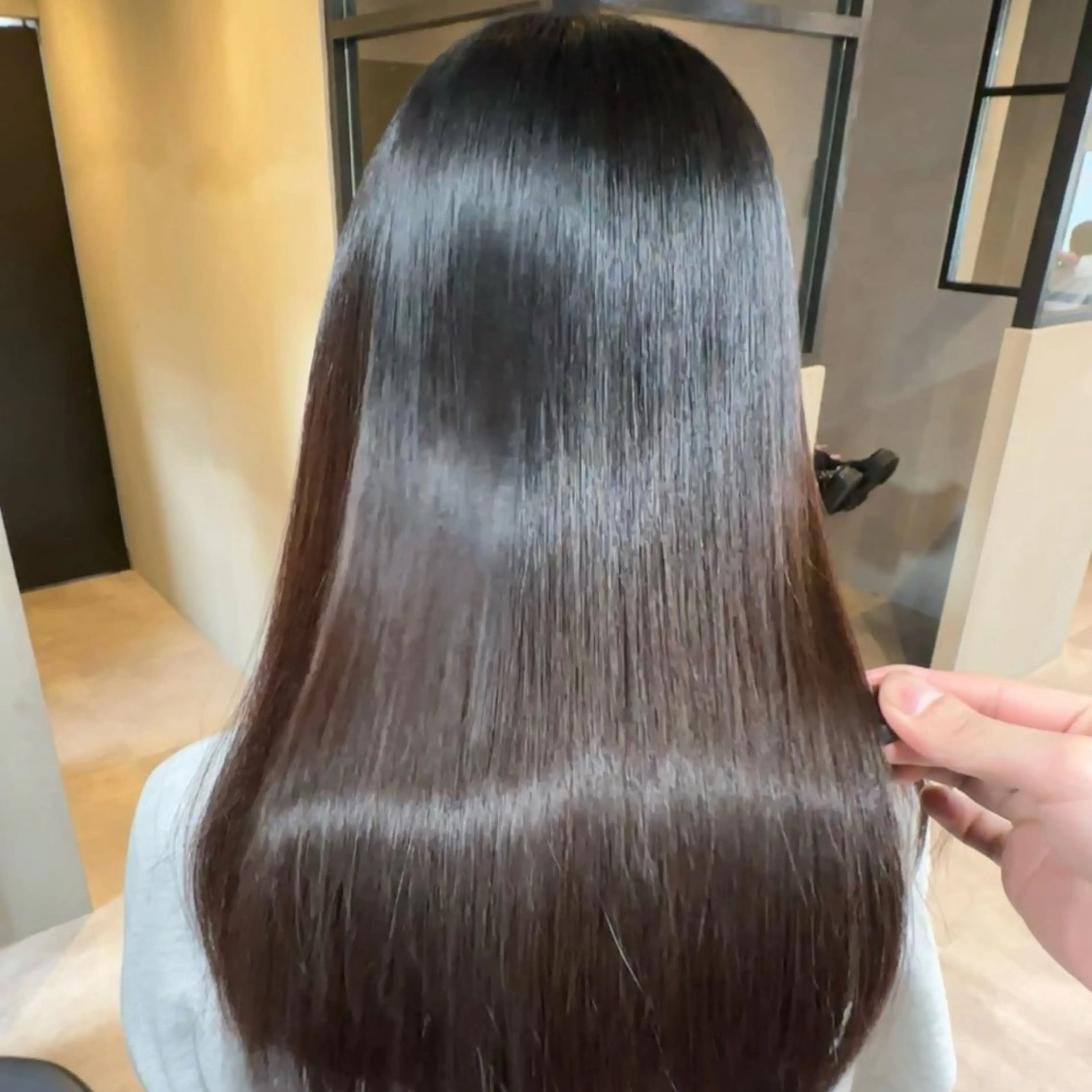 ミディアム ツヤ髪レイヤー/ 顔まわり/kokiのヘアスタイル