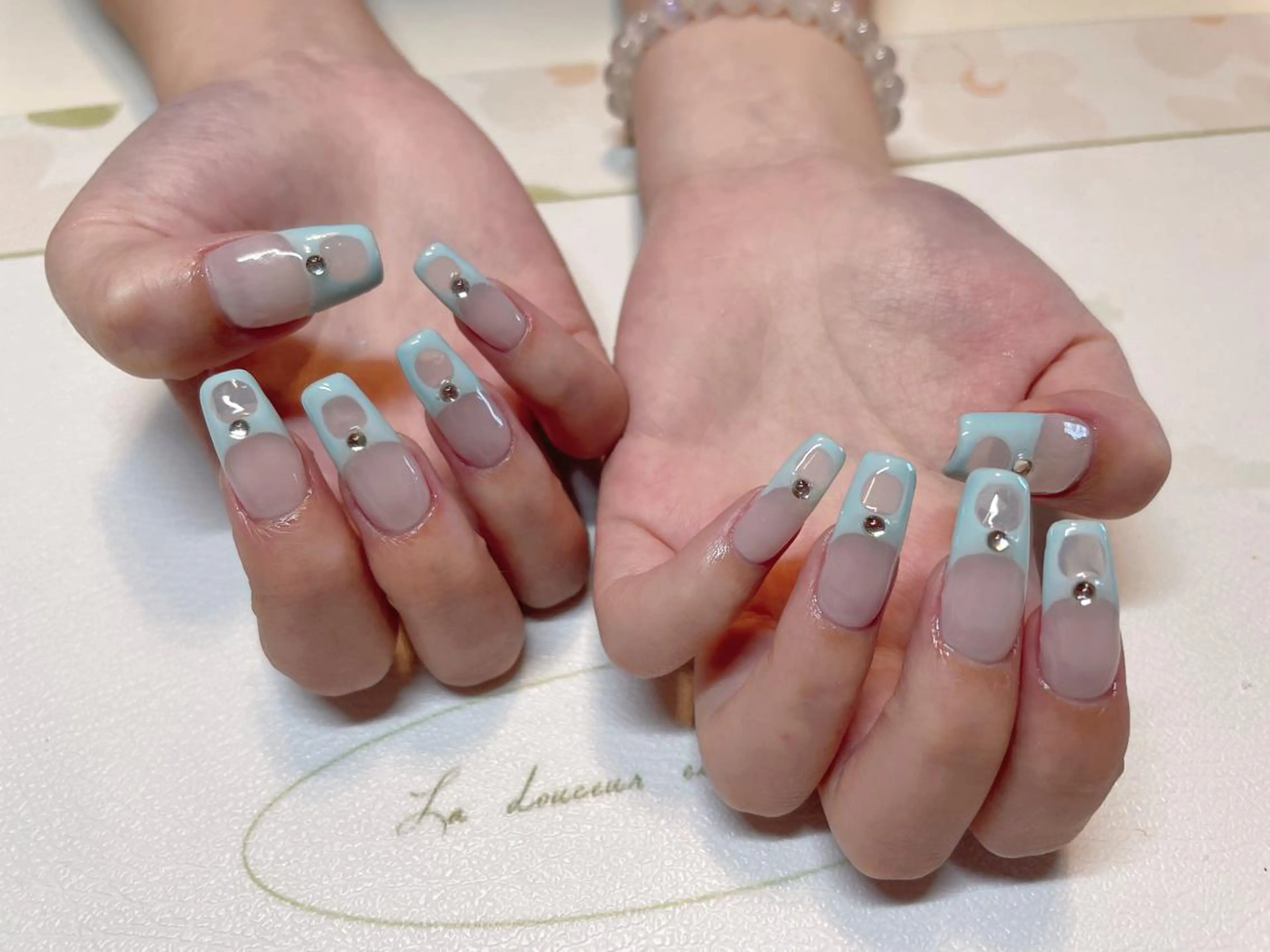 ネイル ワンホンネイル ハンドネイル エン Nail salonのネイルデザイン