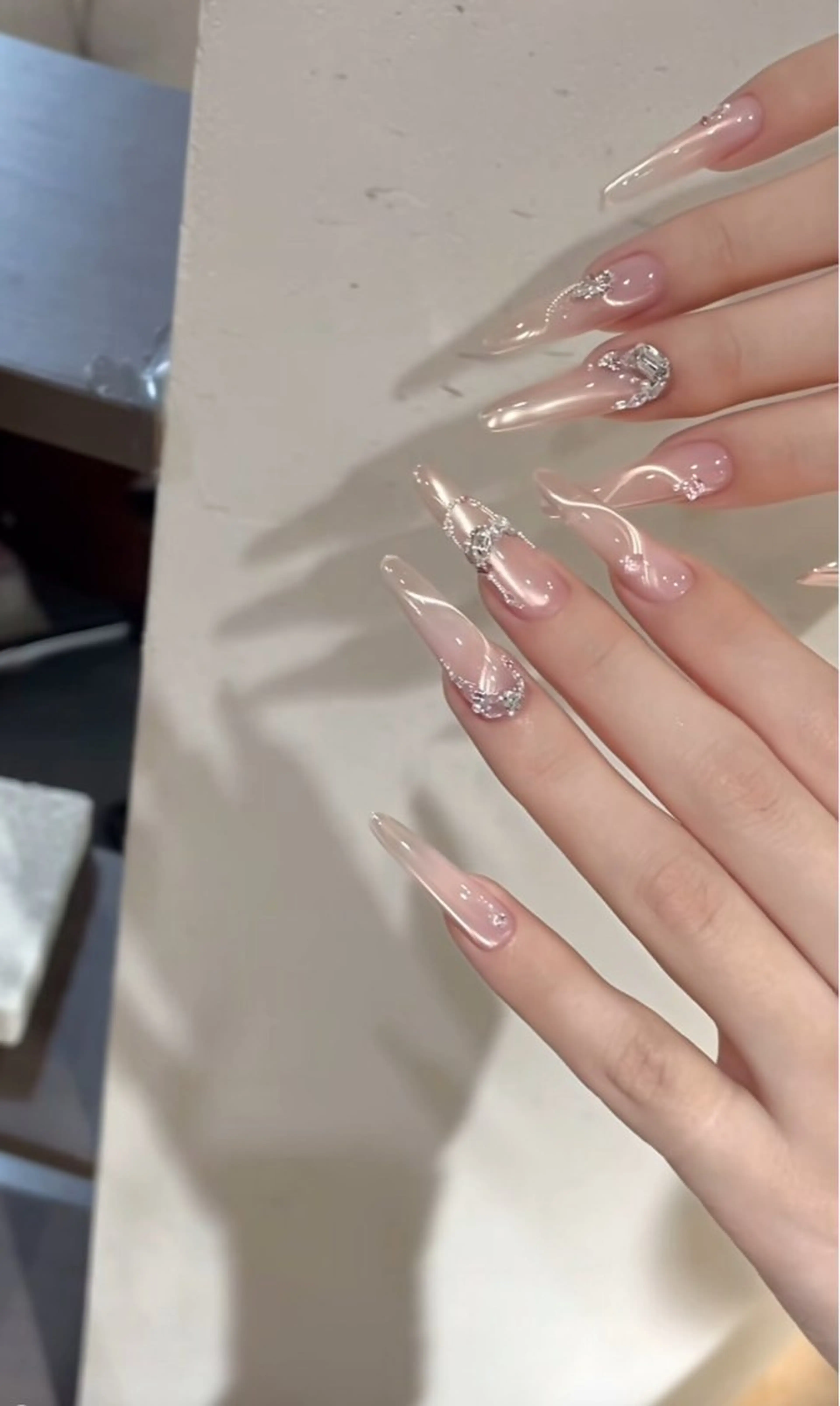 ネイル チークネイル フレンチネイル グラデーション キラキラネイル マグネットネイル ハンドネイル FUJI Nail Salonのネイルデザイン