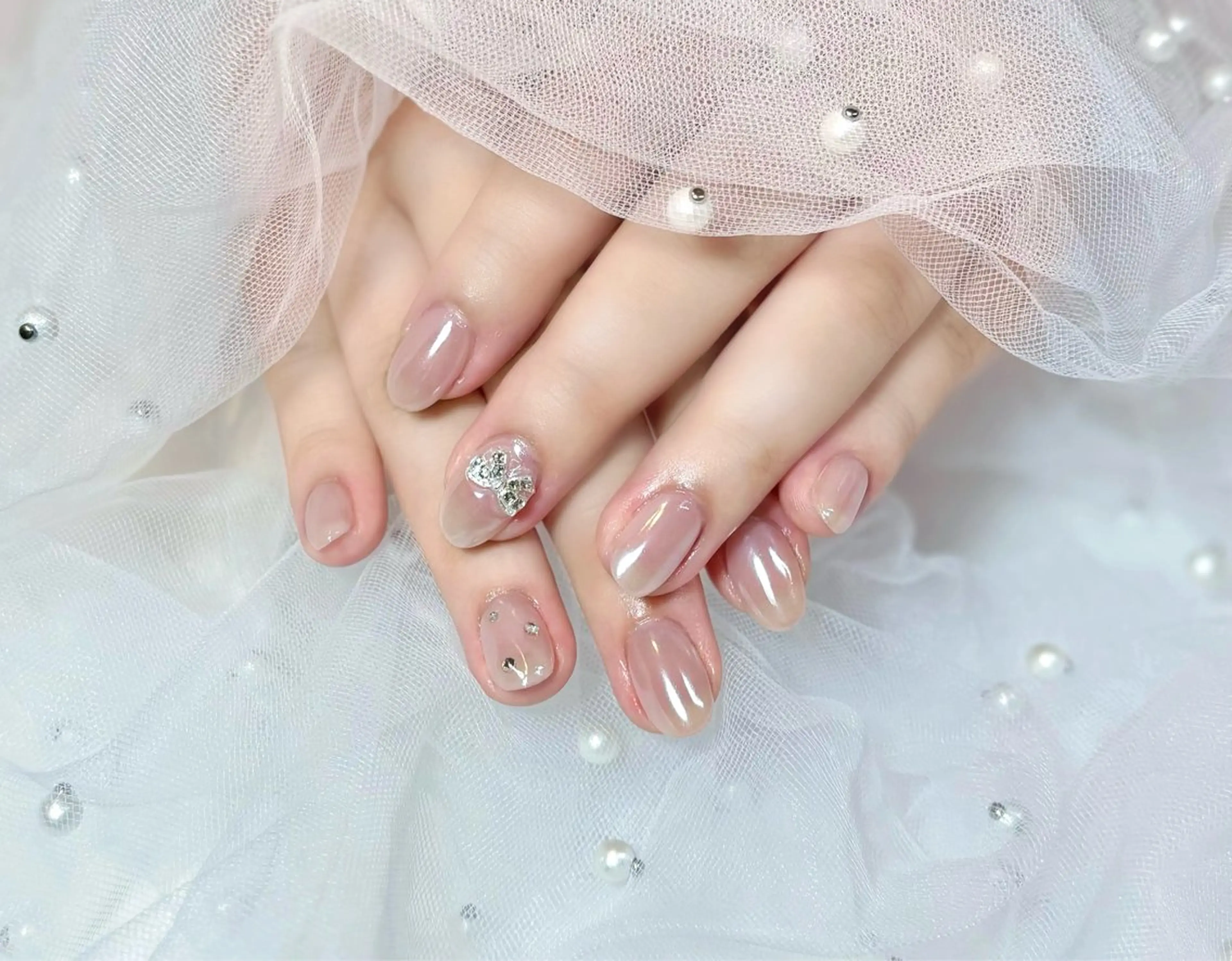 ネイル オーロラネイル 氷ネイル・うるうるネイル 韓国ネイル ミラーネイル オフィスネイル 【chatnoir】 MIYUのネイルデザイン