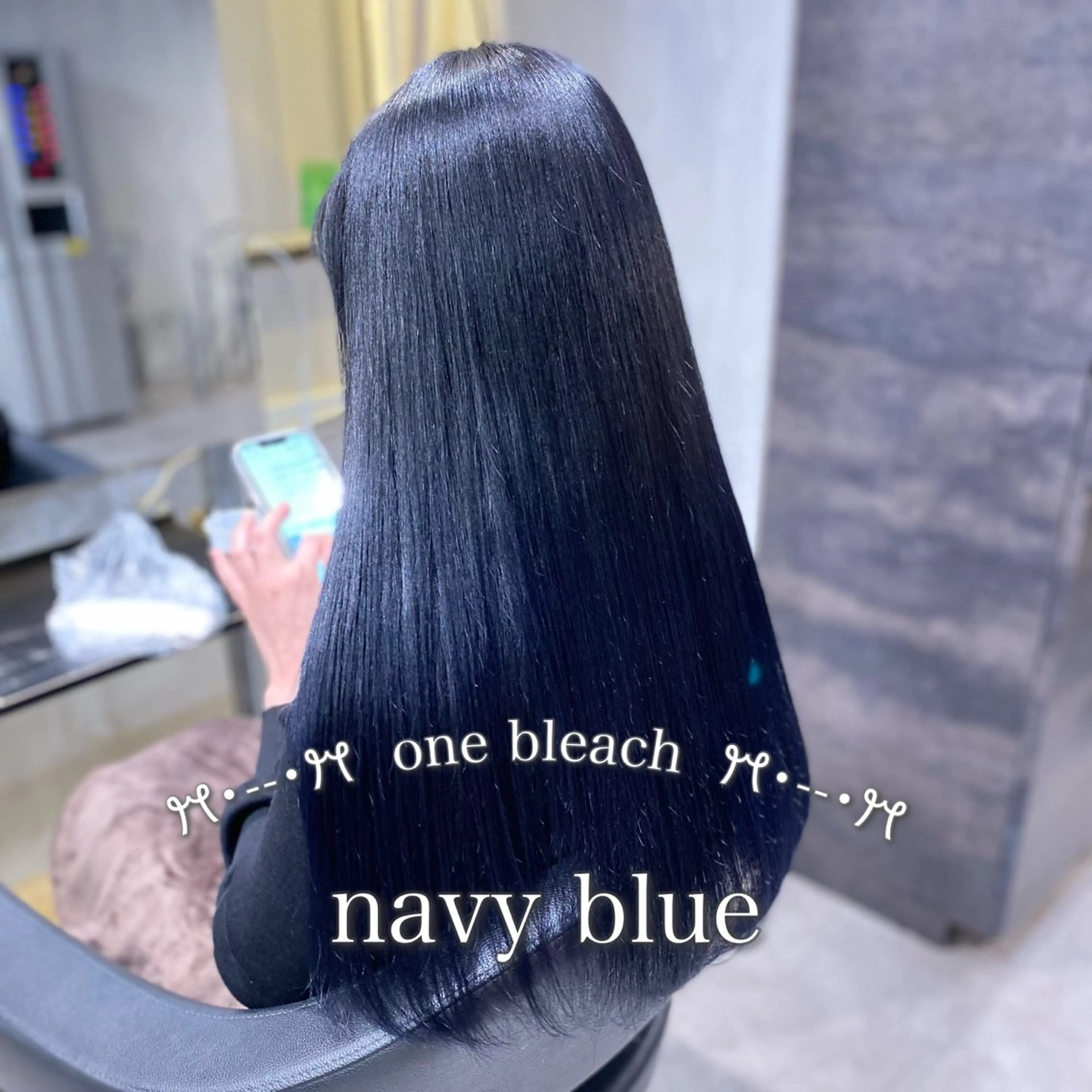 ロング カラー ブリーチ ブルーカラー ケアブリーチ ネイビーカラー 💙ハイトーン韓国風 色白ヘア💙manaのヘアスタイル