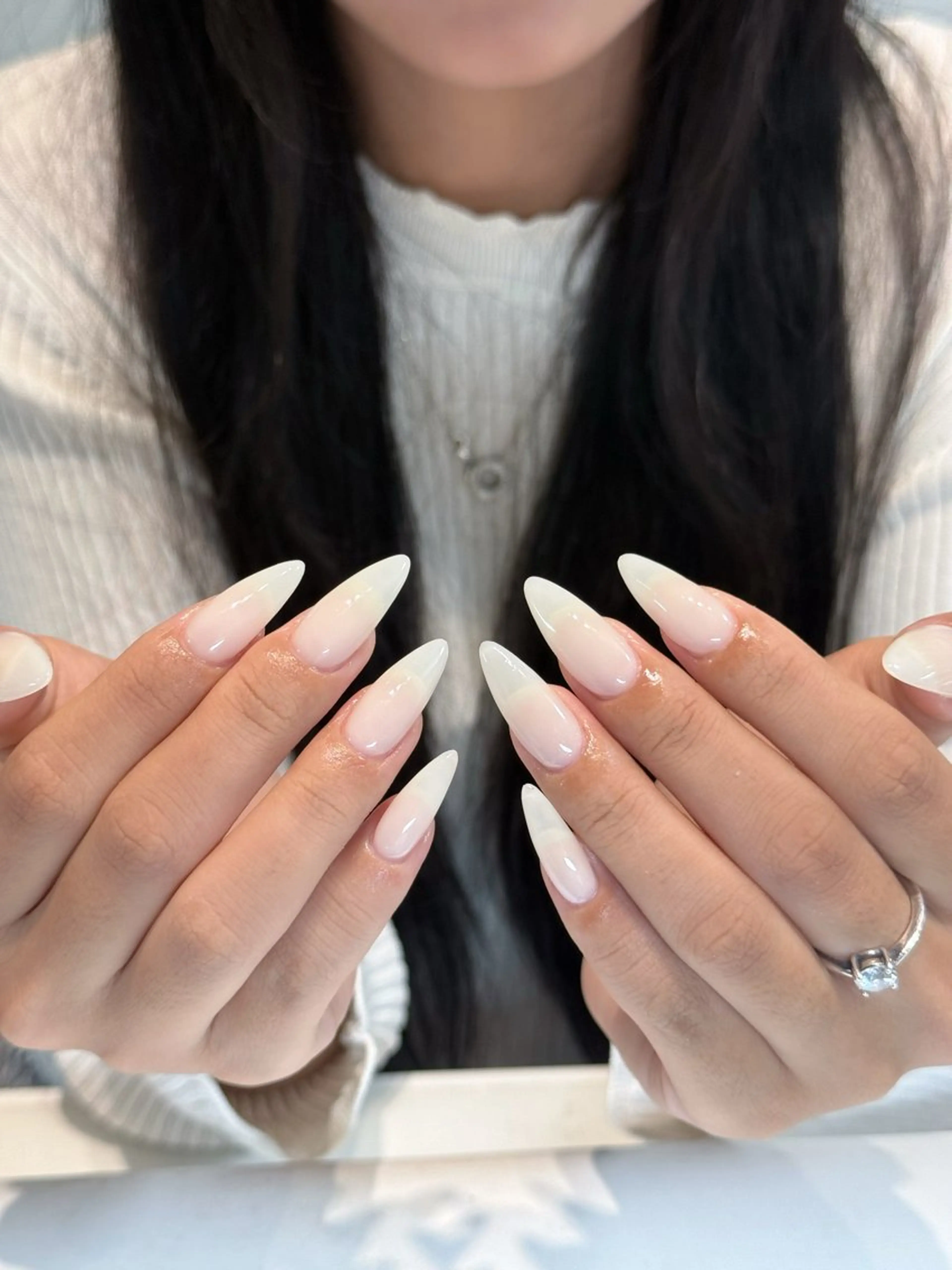 ネイル ボルドー ブラウン チークネイル ドット フットネイル Julli NailStudioのネイルデザイン