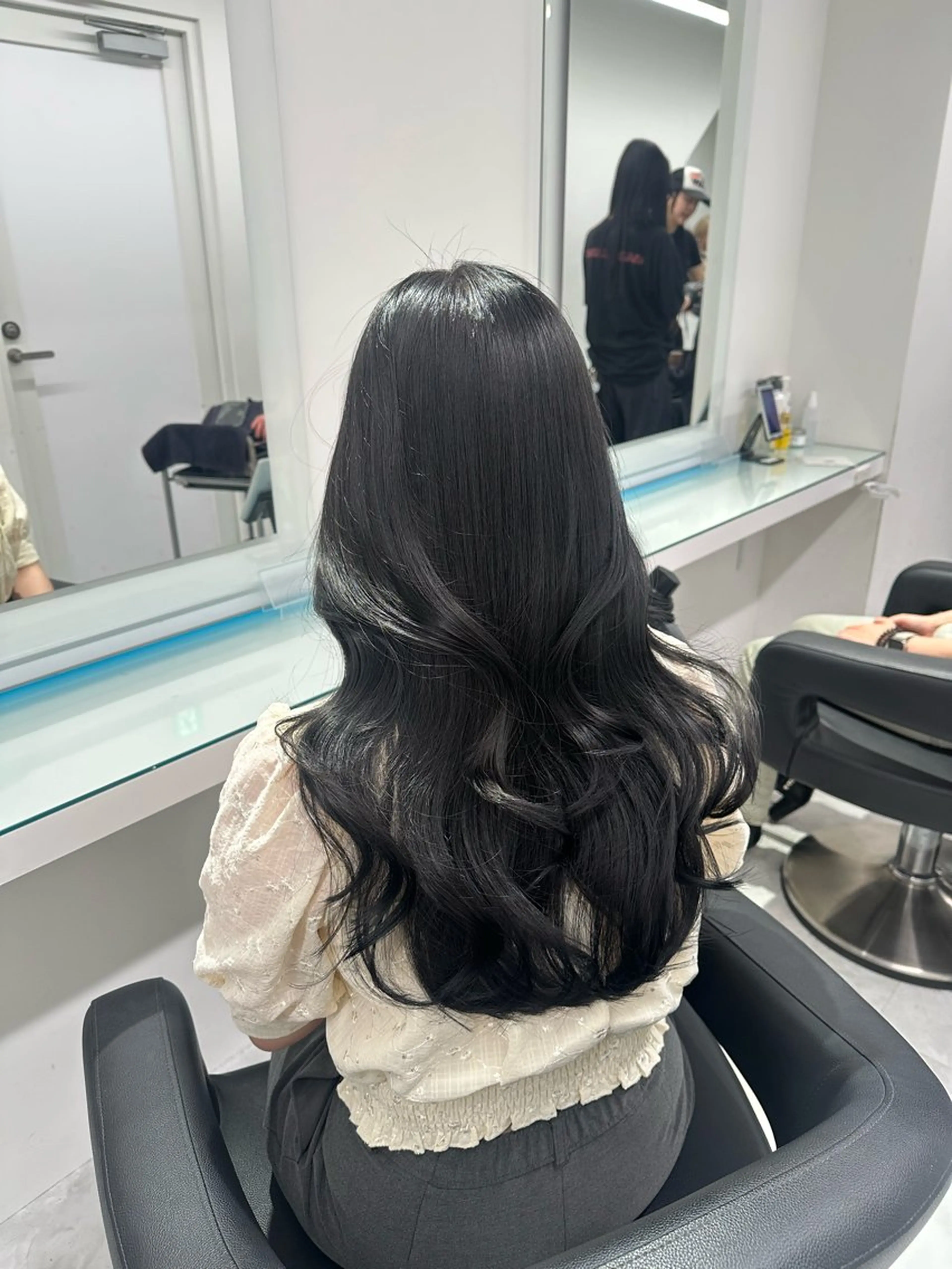 ロング カラー トレンド暖色ヘア🍒 miu🍒のヘアスタイル