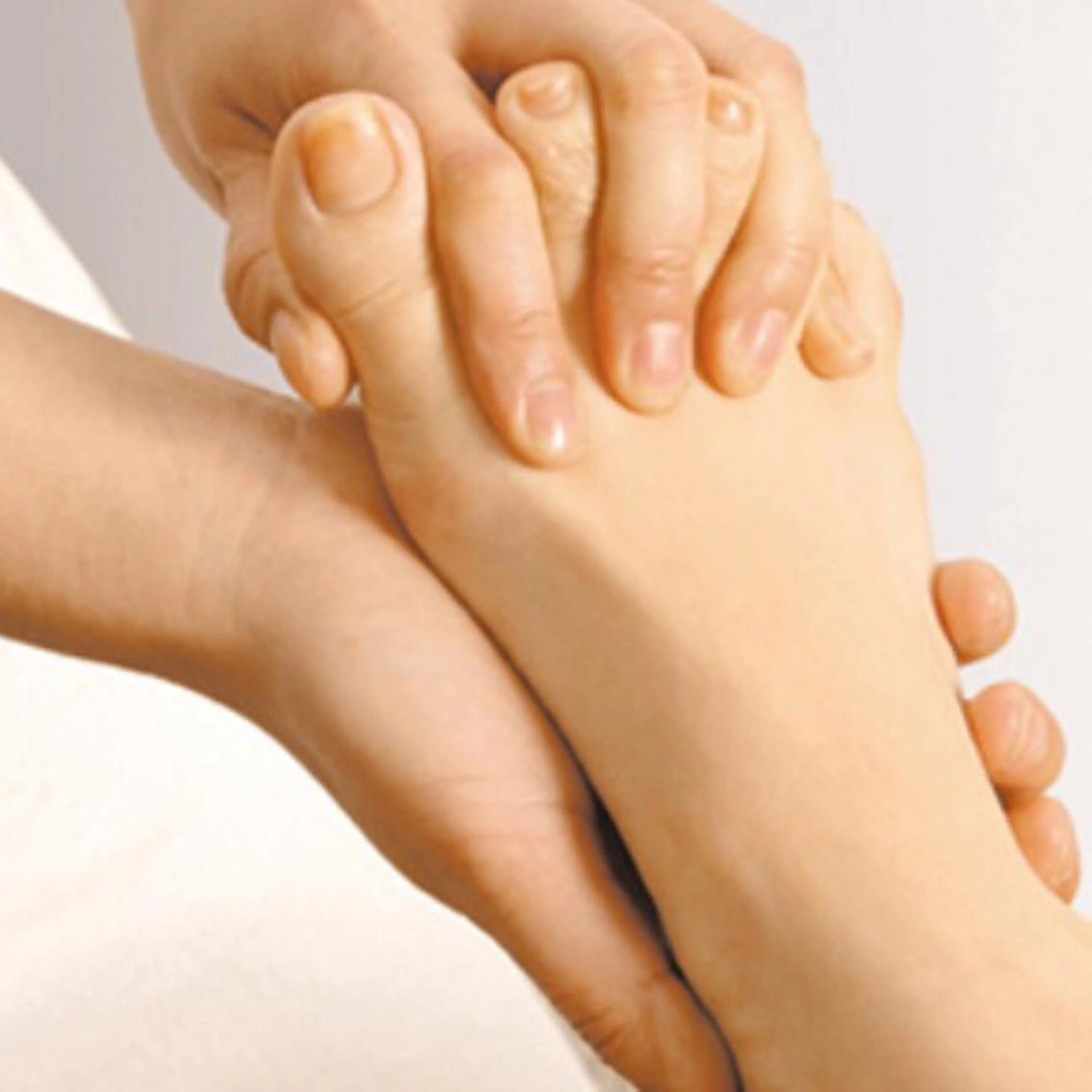 【爪カット＆トリートメント10分】(足首下)✨️ 〈45分〉フット つめきり足 マッサージ クリームの写真