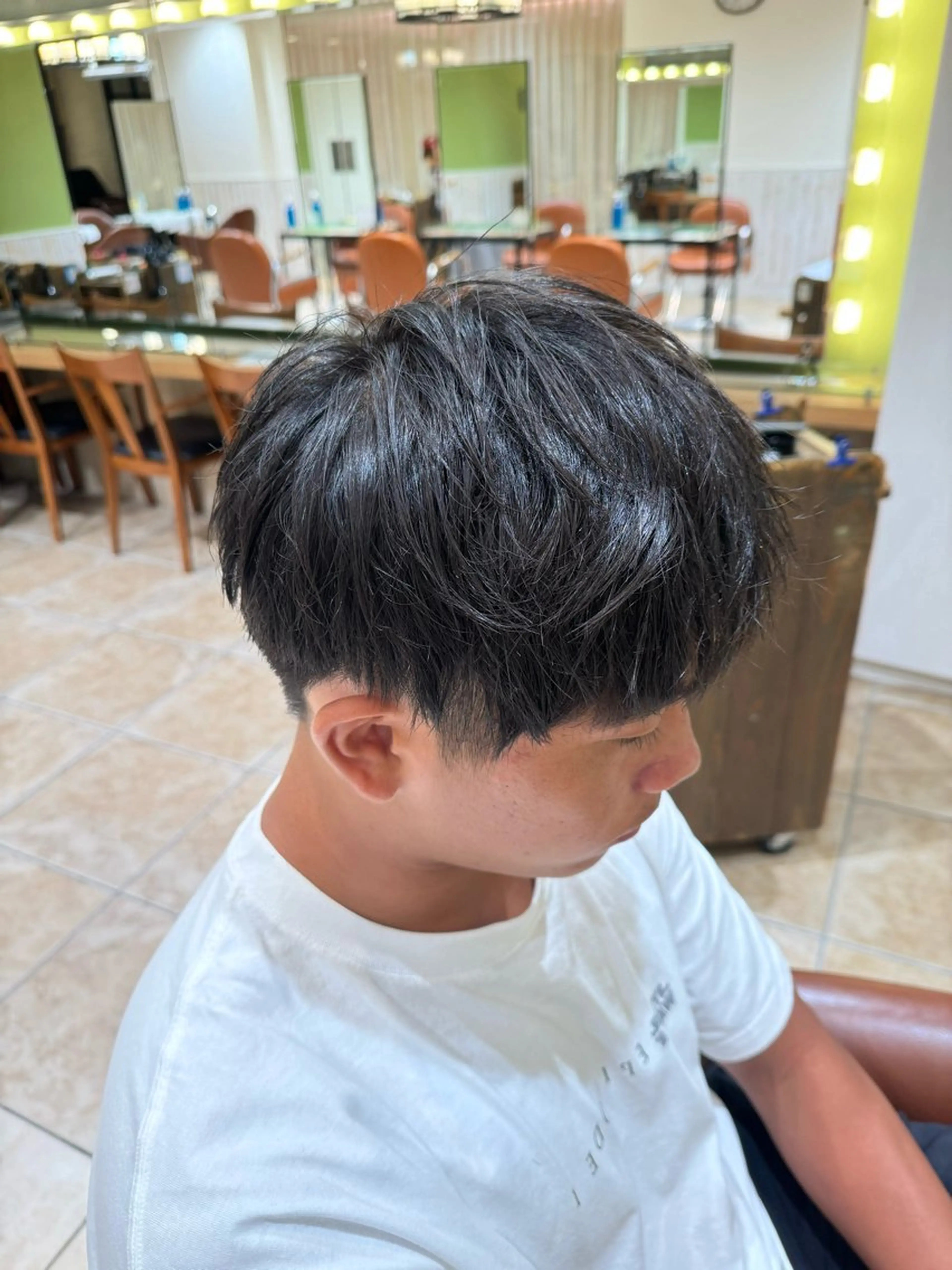 ショート メンズ 透け感カラー🌿 小島 りなのヘアスタイル