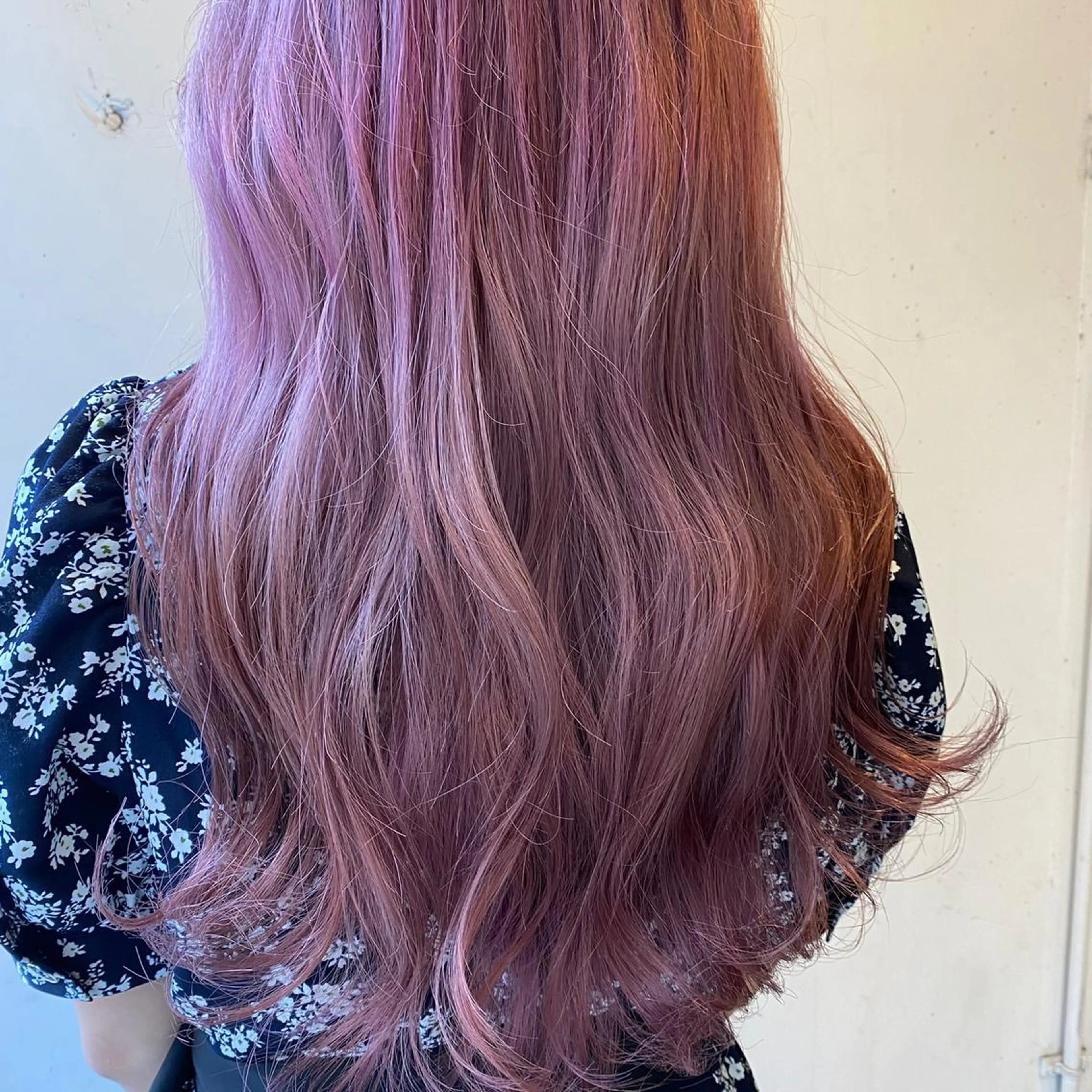 ロング カラー ラベンダーカラー ラベンダーピンク ピンクカラー ヘアカラー トリートメント 💚 nao💚のヘアスタイル