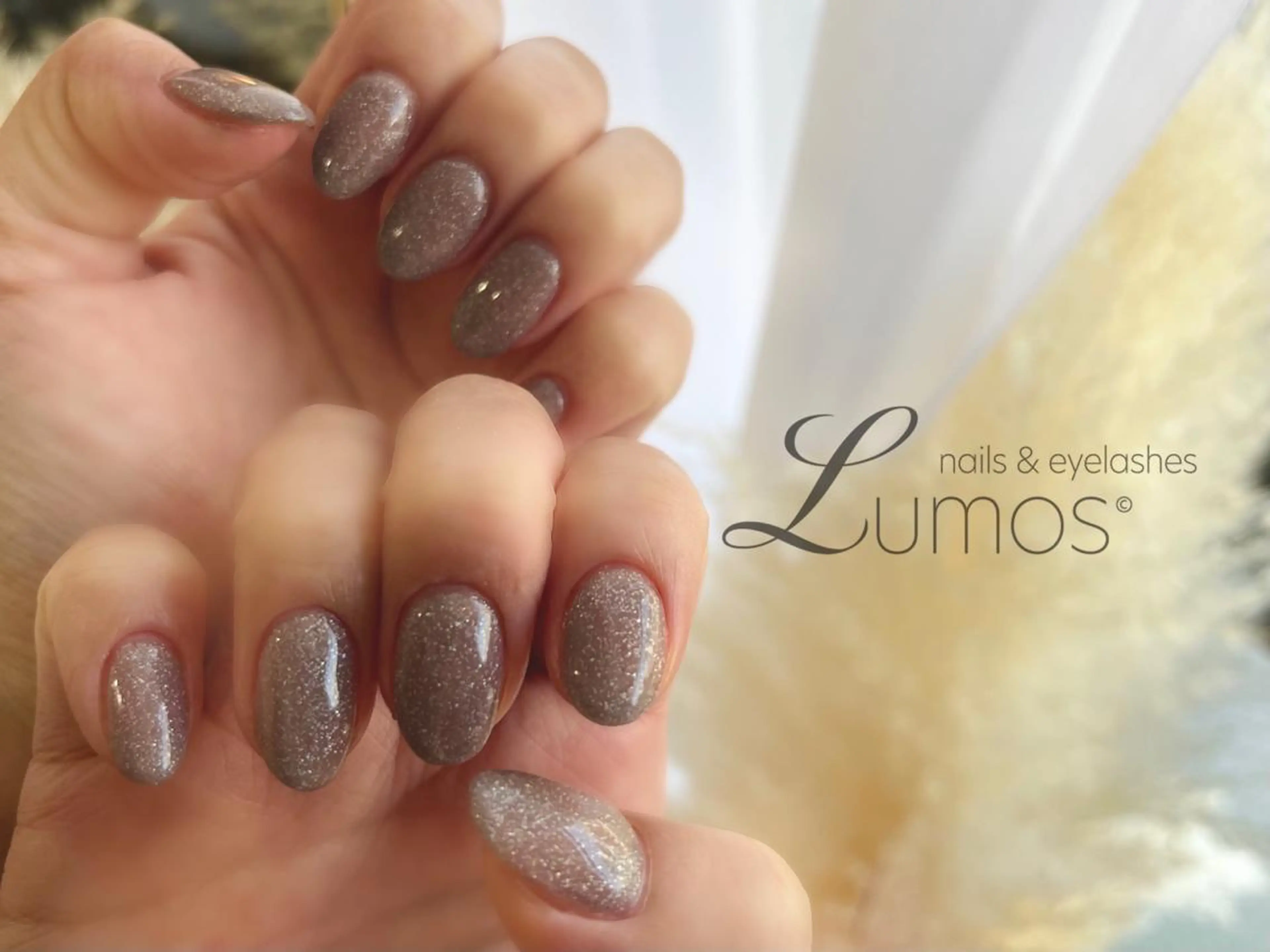 ネイル ハンドネイル Lumos Annのネイルデザイン