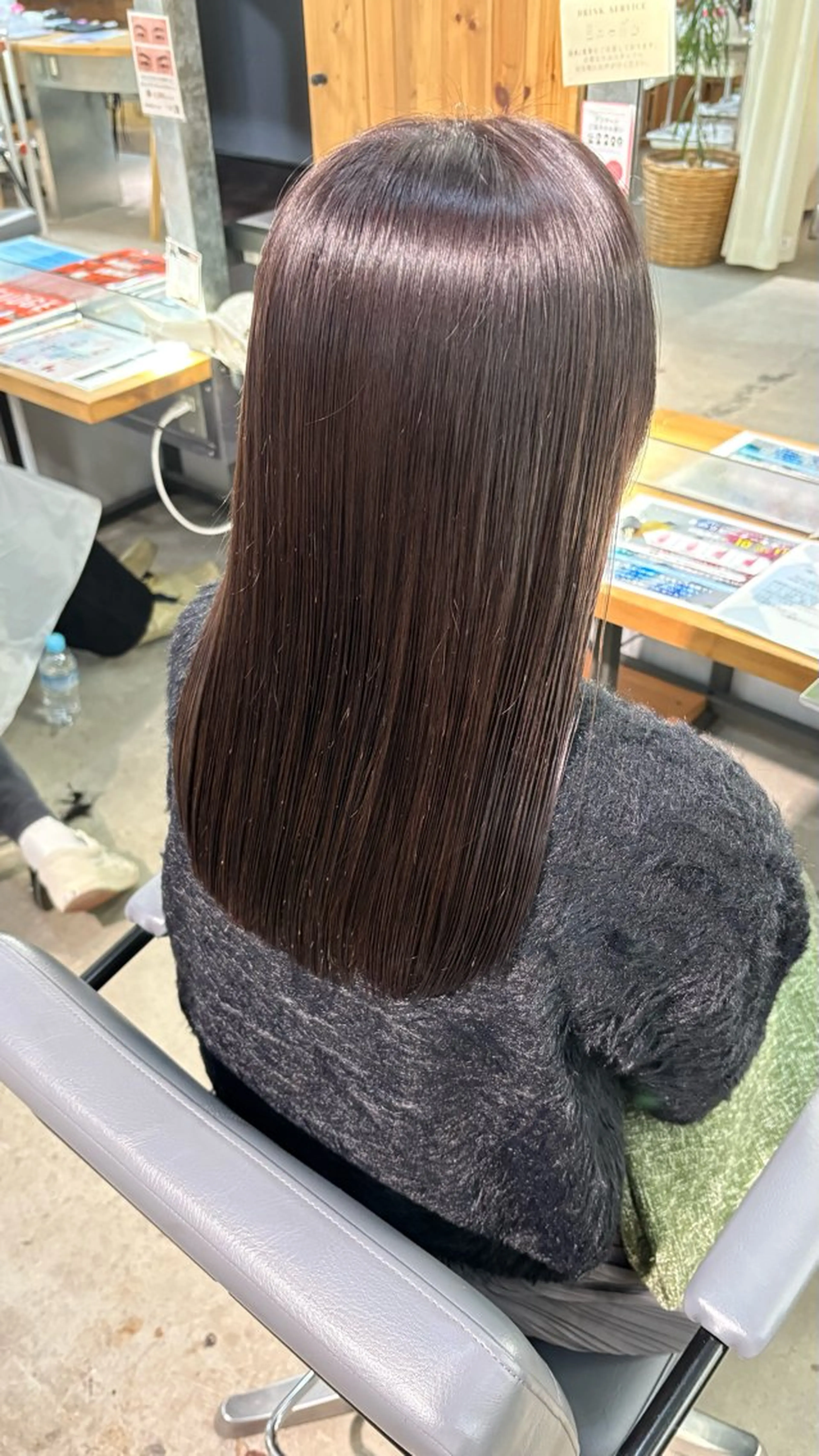 ロング カラー 菊地 紗矢のヘアスタイル