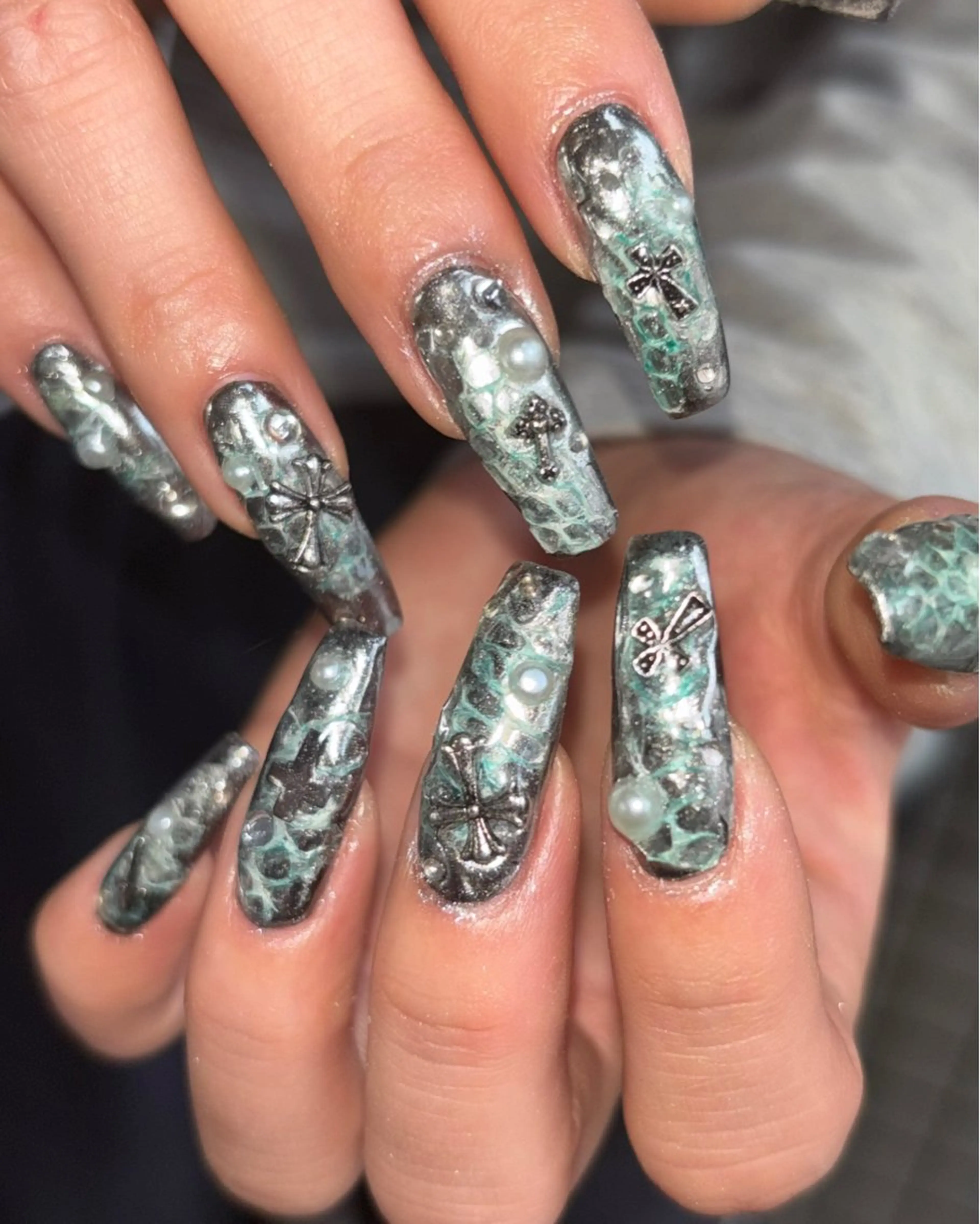 ネイル ハンドネイル 🪐富島彩夏 /海外nail🪐のネイルデザイン